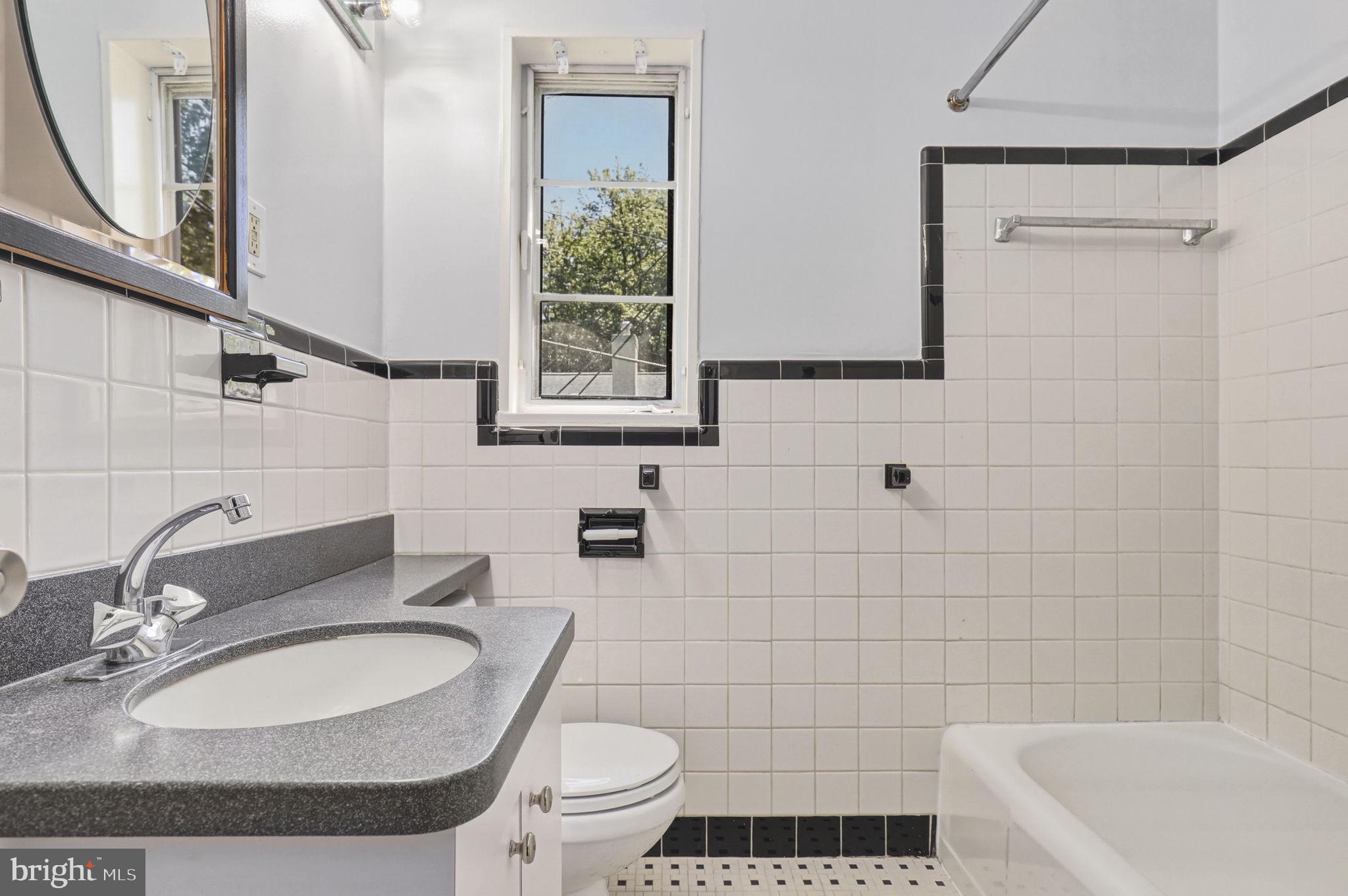 GLEN BRIAR - Residential