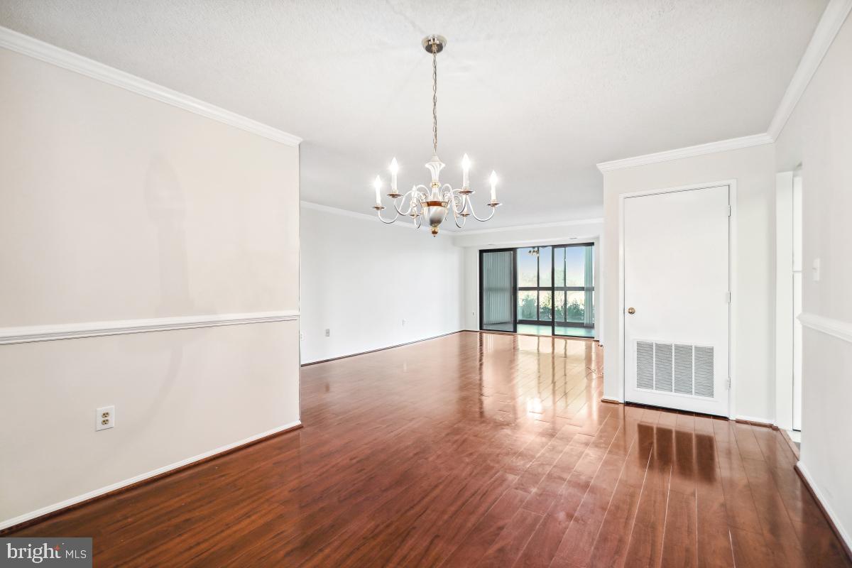 FAIRWAYS NORTH - Residential