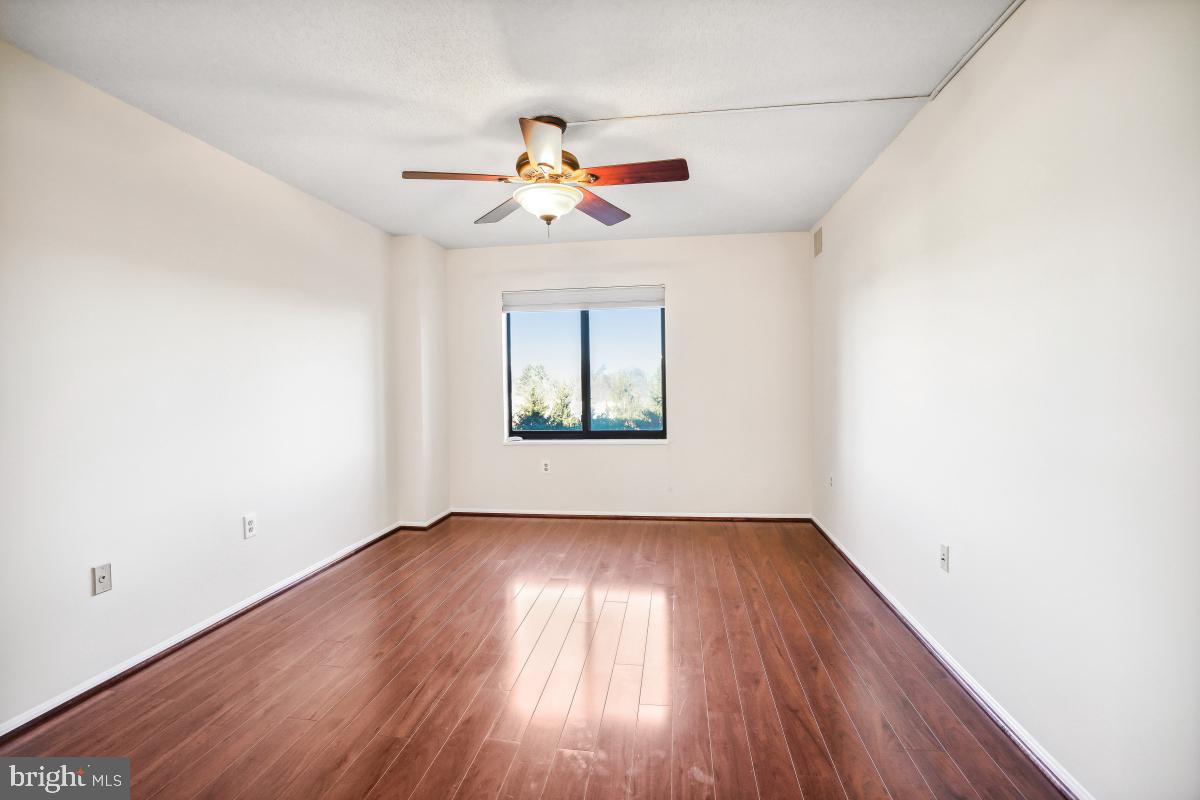 FAIRWAYS NORTH - Residential