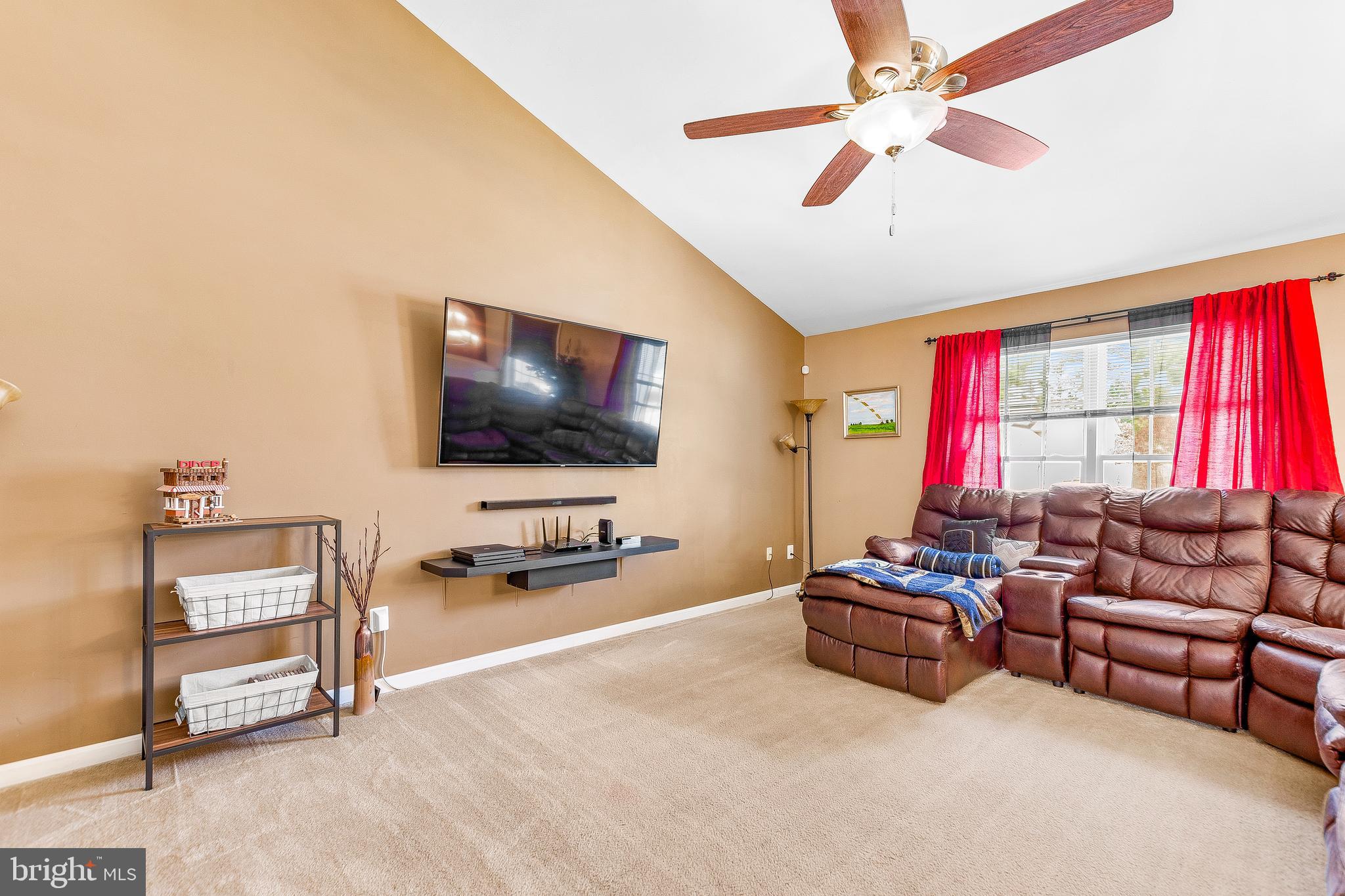 HICKORY HILLS - Residential