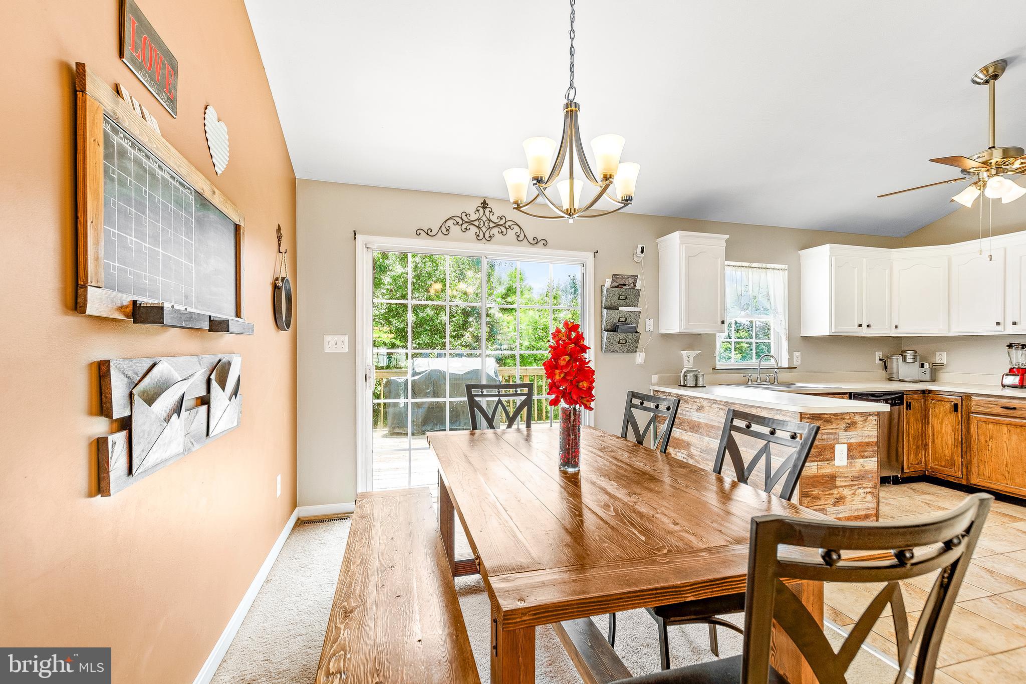 HICKORY HILLS - Residential