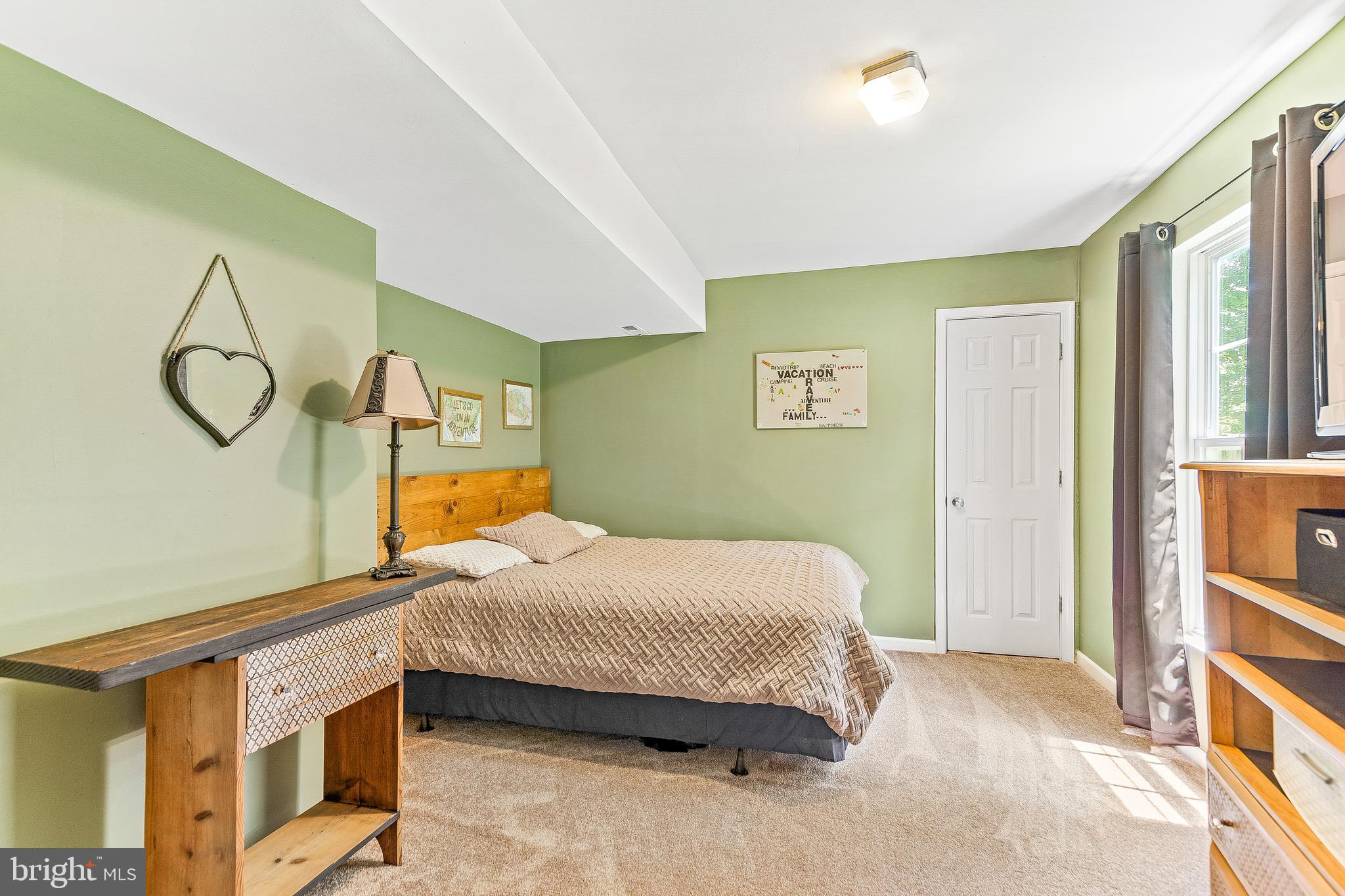 HICKORY HILLS - Residential