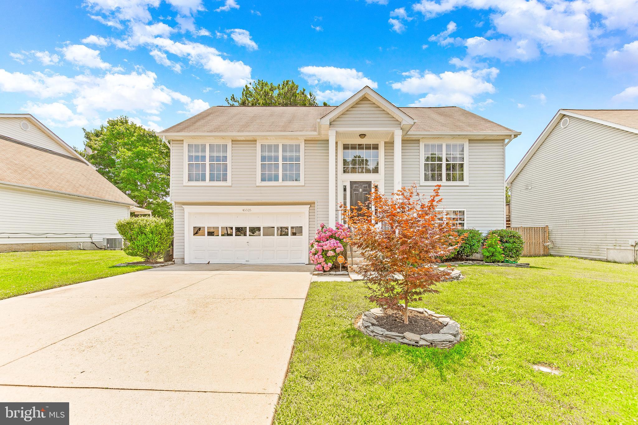 HICKORY HILLS - Residential