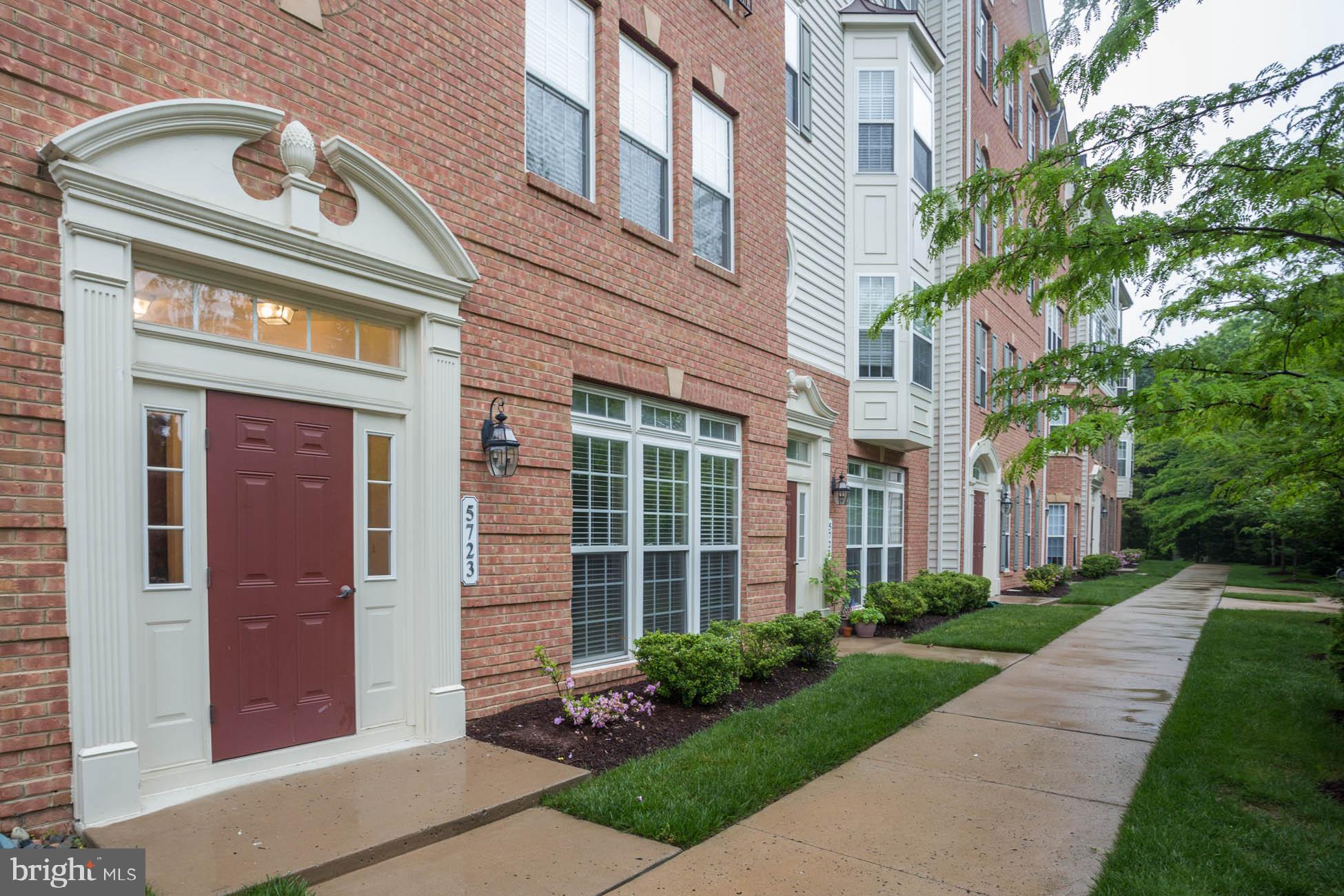 RESIDENCES AT SULLIVAN - Residential Lease