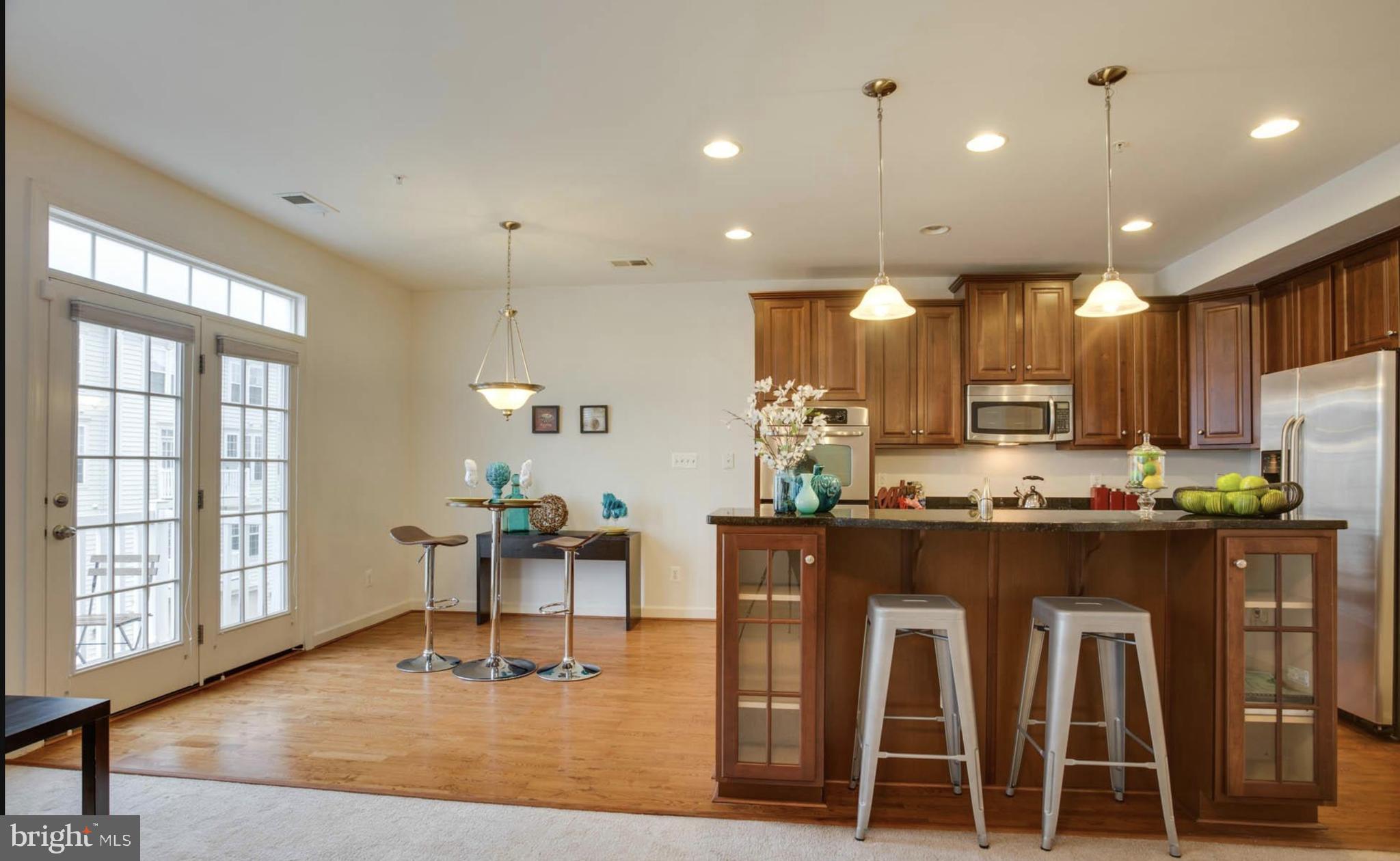 RESIDENCES AT SULLIVAN - Residential Lease