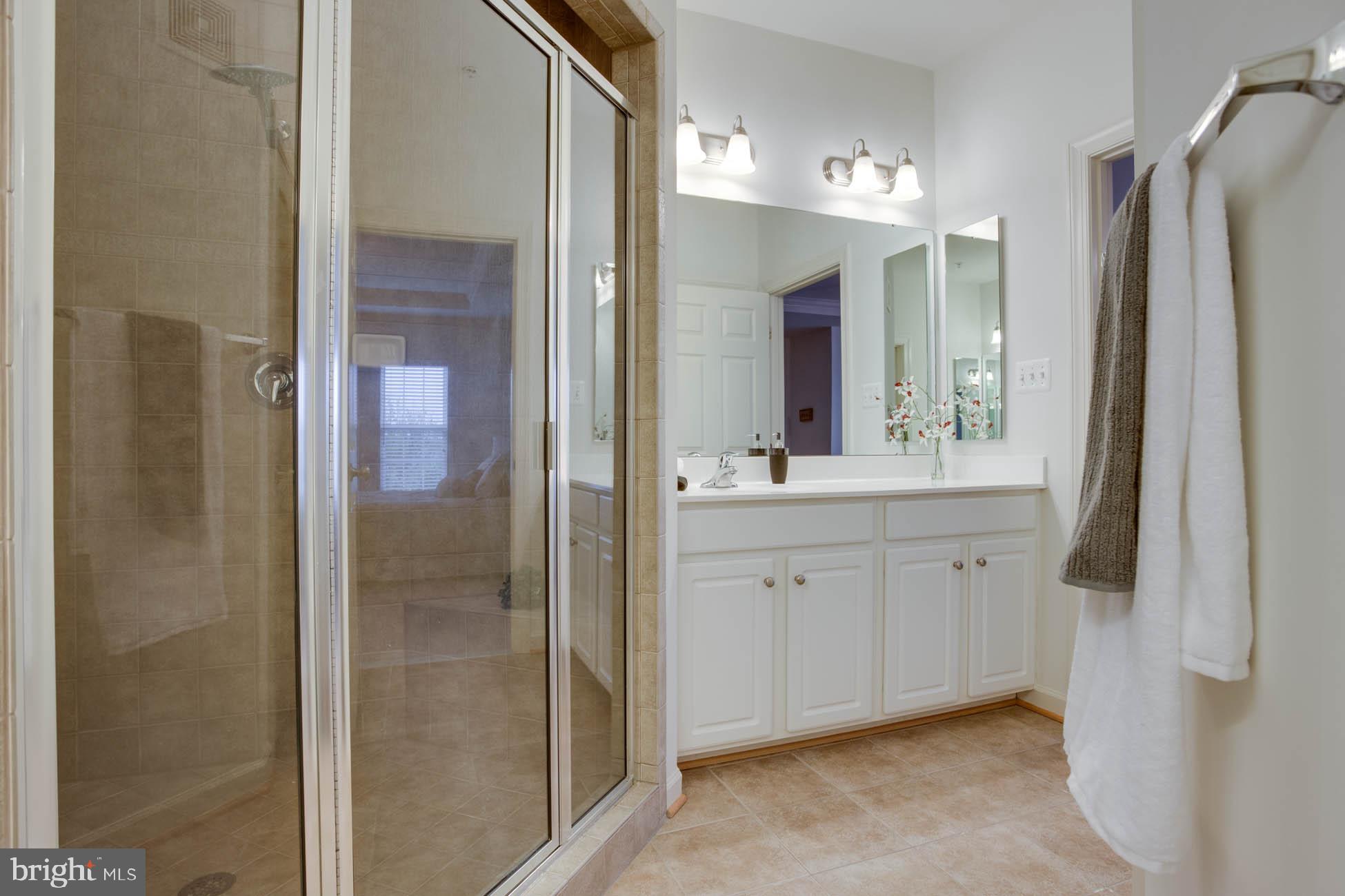 RESIDENCES AT SULLIVAN - Residential Lease