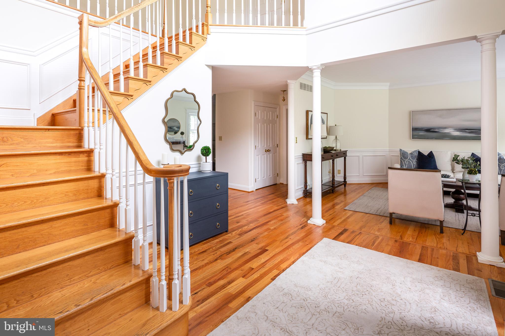 995 BANESWOOD DRIVE