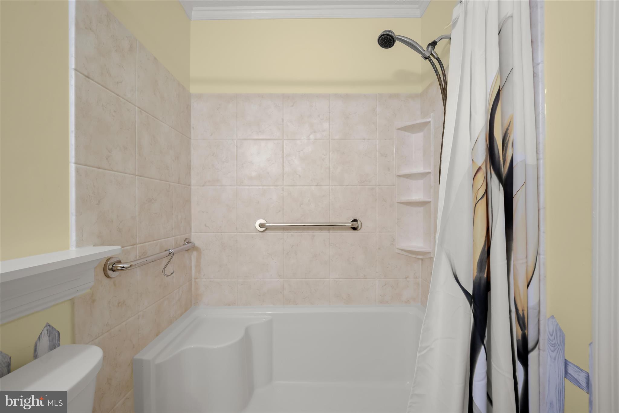 NEW CUT FARMS - Residential