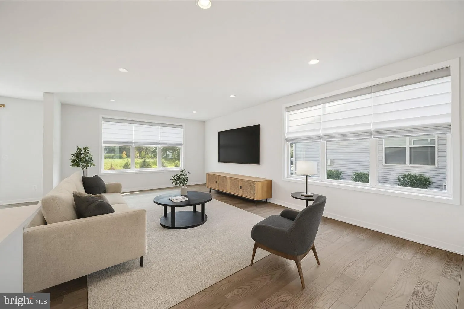 Warrington, Pennsylvania 18976, United States, 3 Bedrooms Bedrooms, ,4 BathroomsBathrooms,Residential,Active,114925