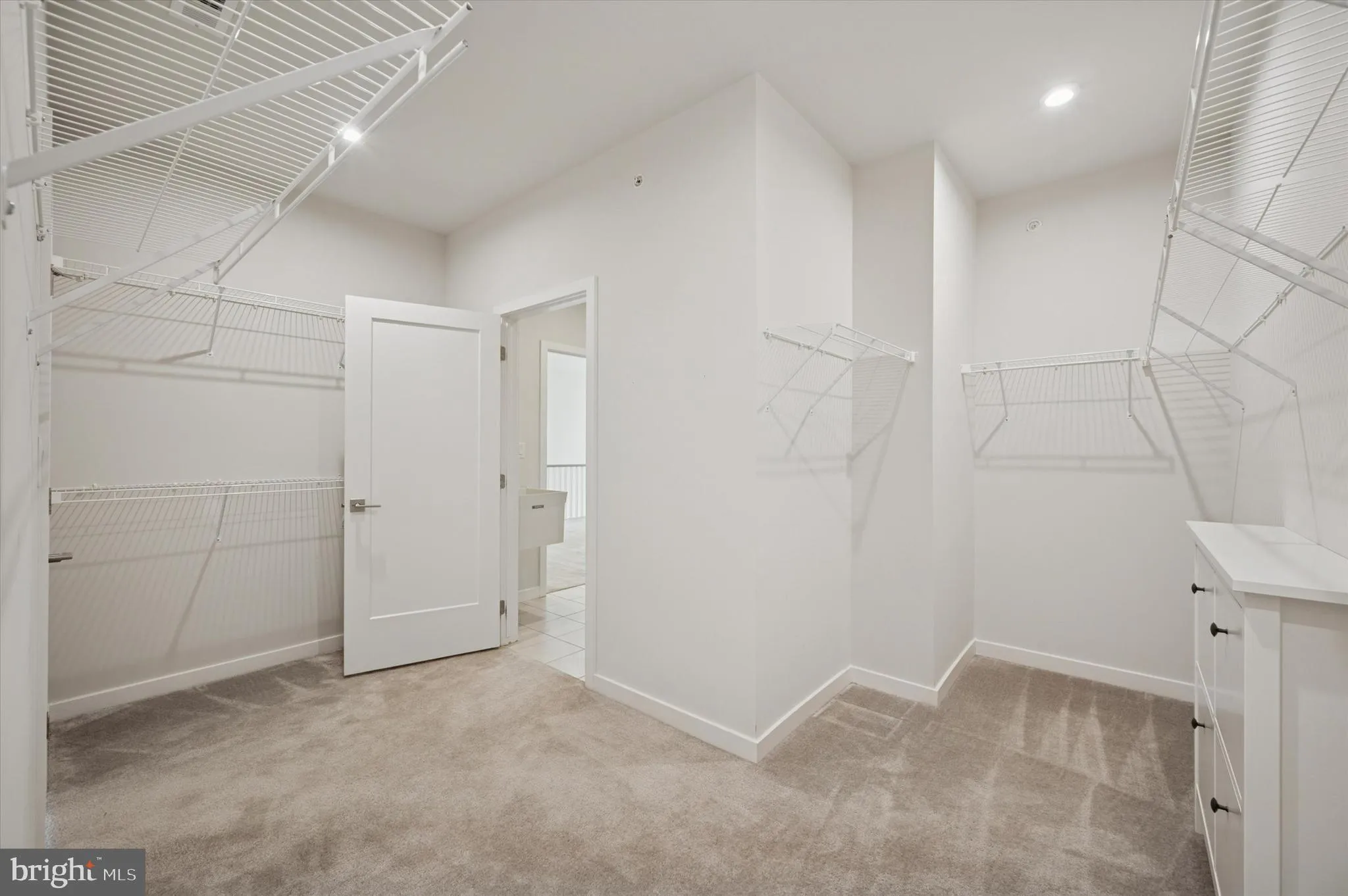 Warrington, Pennsylvania 18976, United States, 3 Bedrooms Bedrooms, ,4 BathroomsBathrooms,Residential,Active,114925