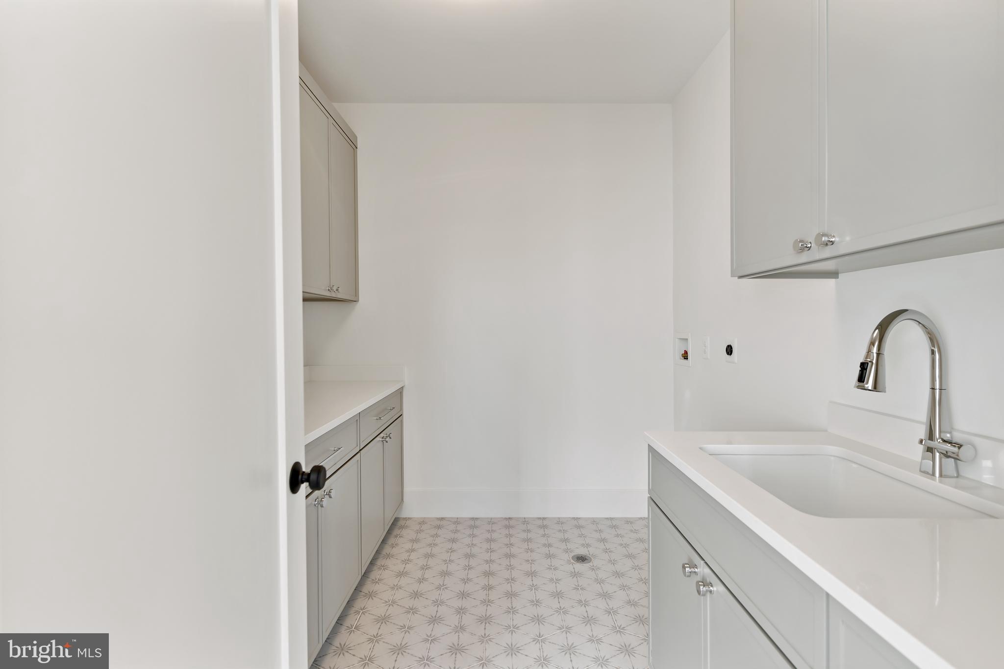 BATTERY PARK HILLS - Residential