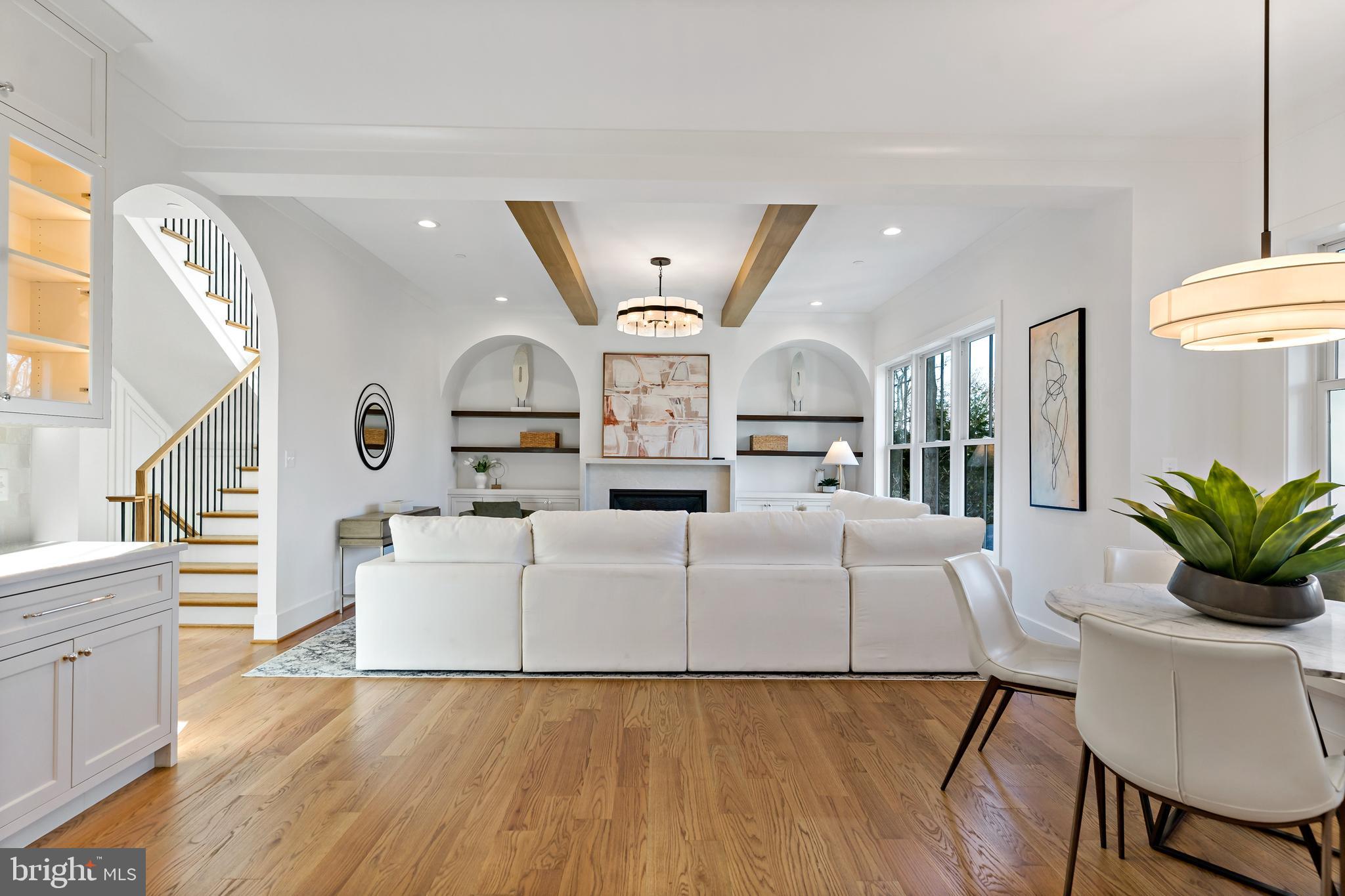 BATTERY PARK HILLS - Residential