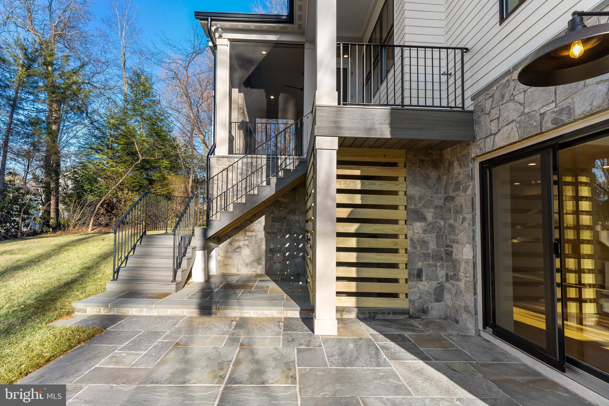 BATTERY PARK HILLS - Residential