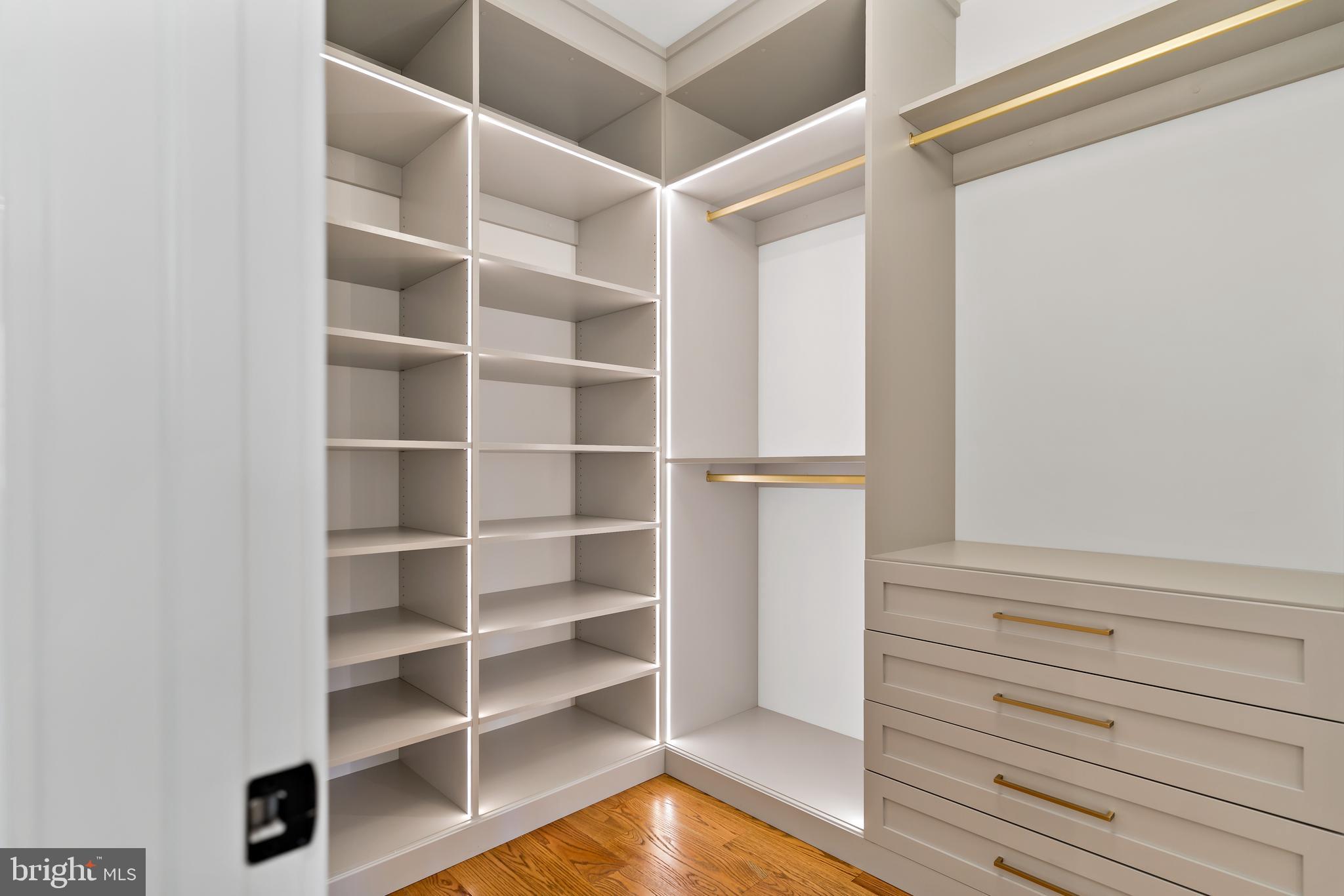 BATTERY PARK HILLS - Residential