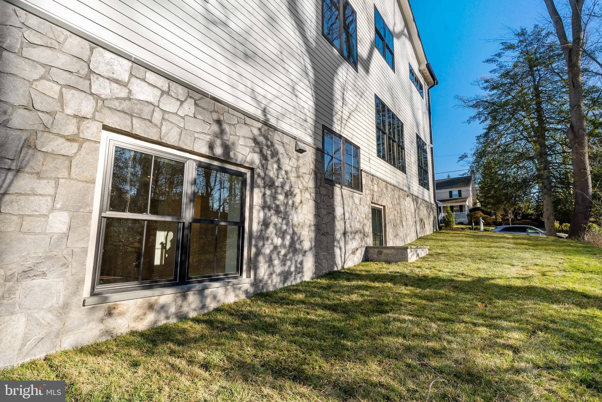 BATTERY PARK HILLS - Residential