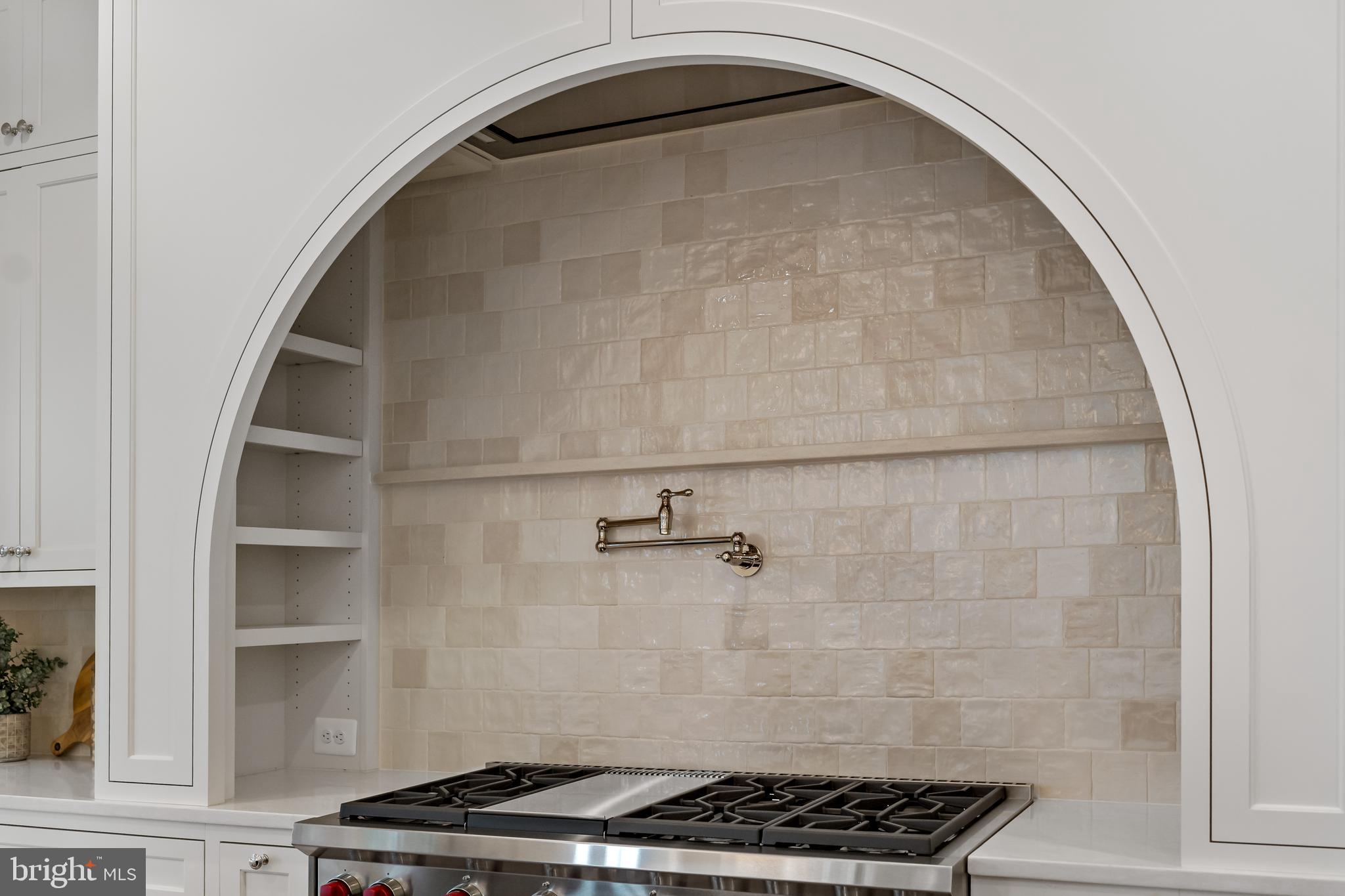 BATTERY PARK HILLS - Residential