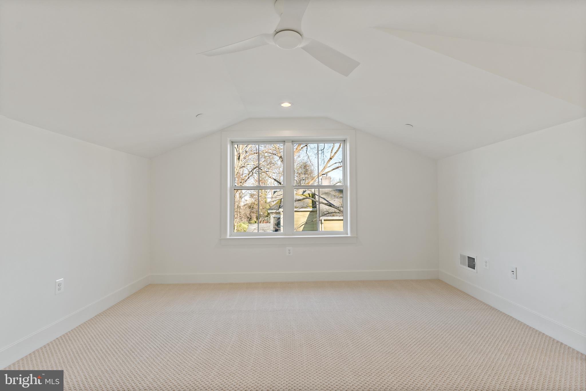 BATTERY PARK HILLS - Residential