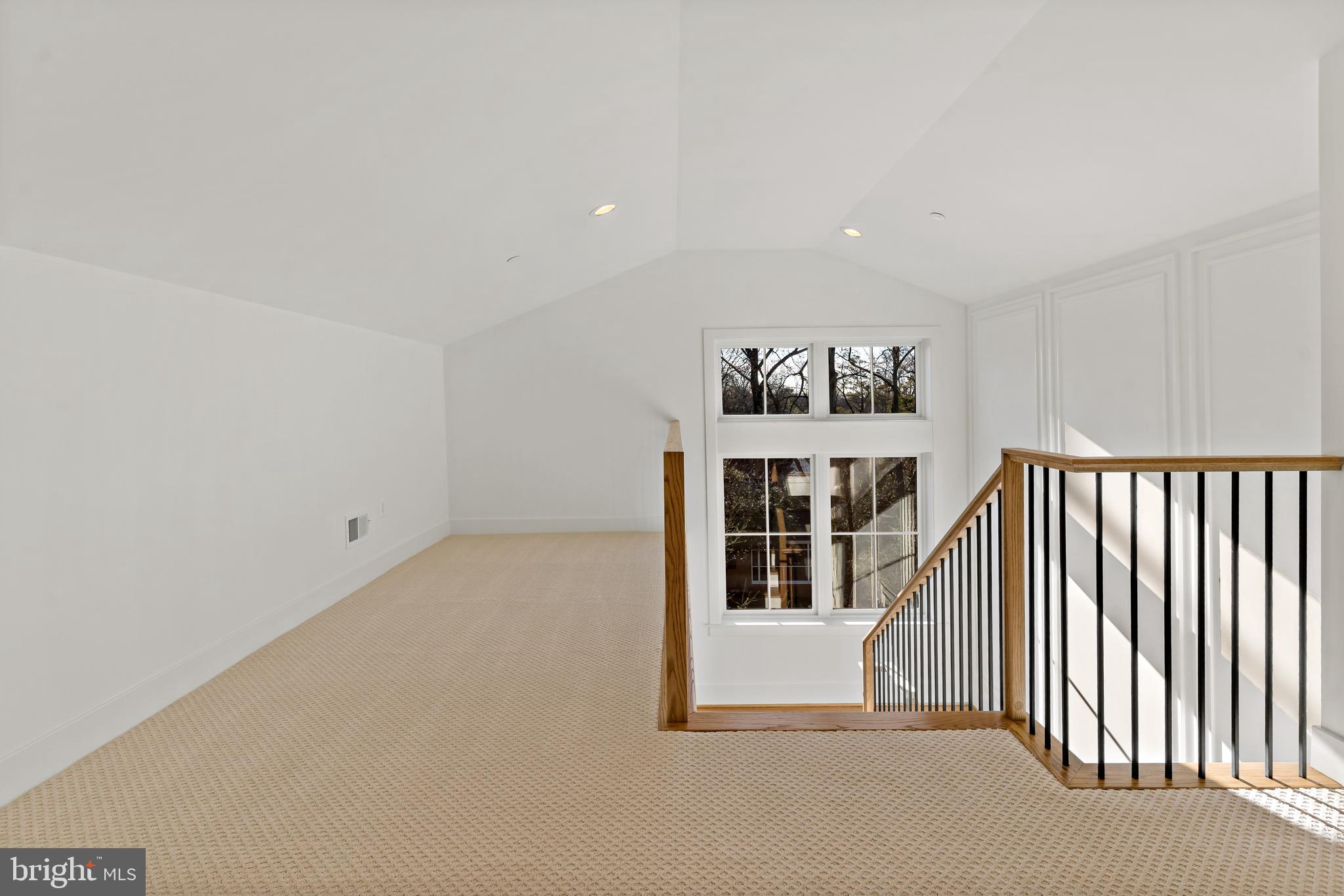 BATTERY PARK HILLS - Residential