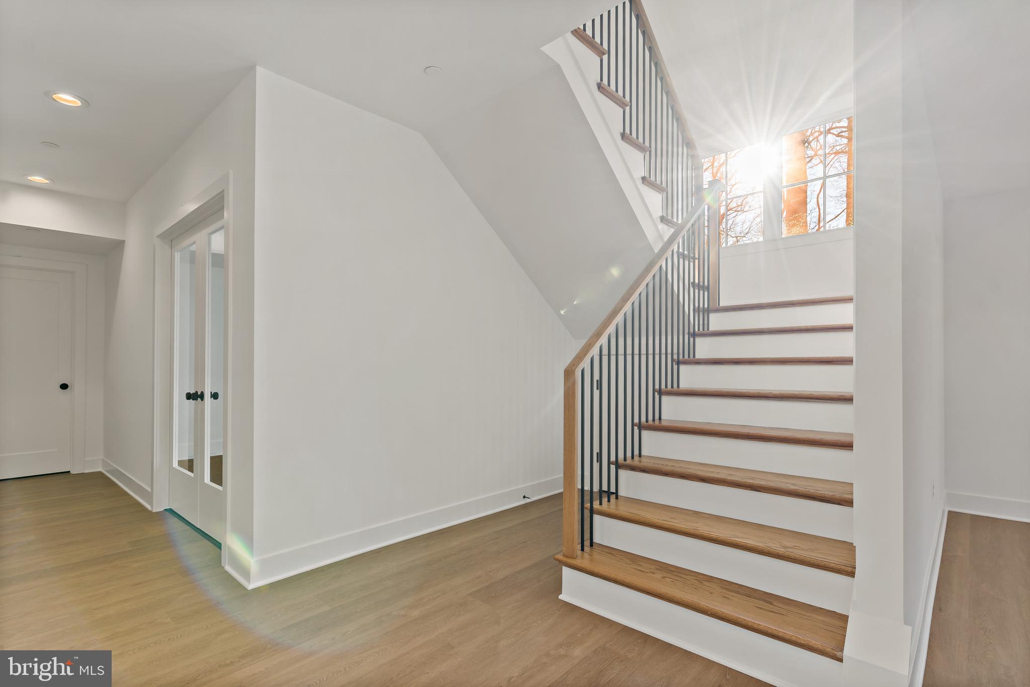 BATTERY PARK HILLS - Residential