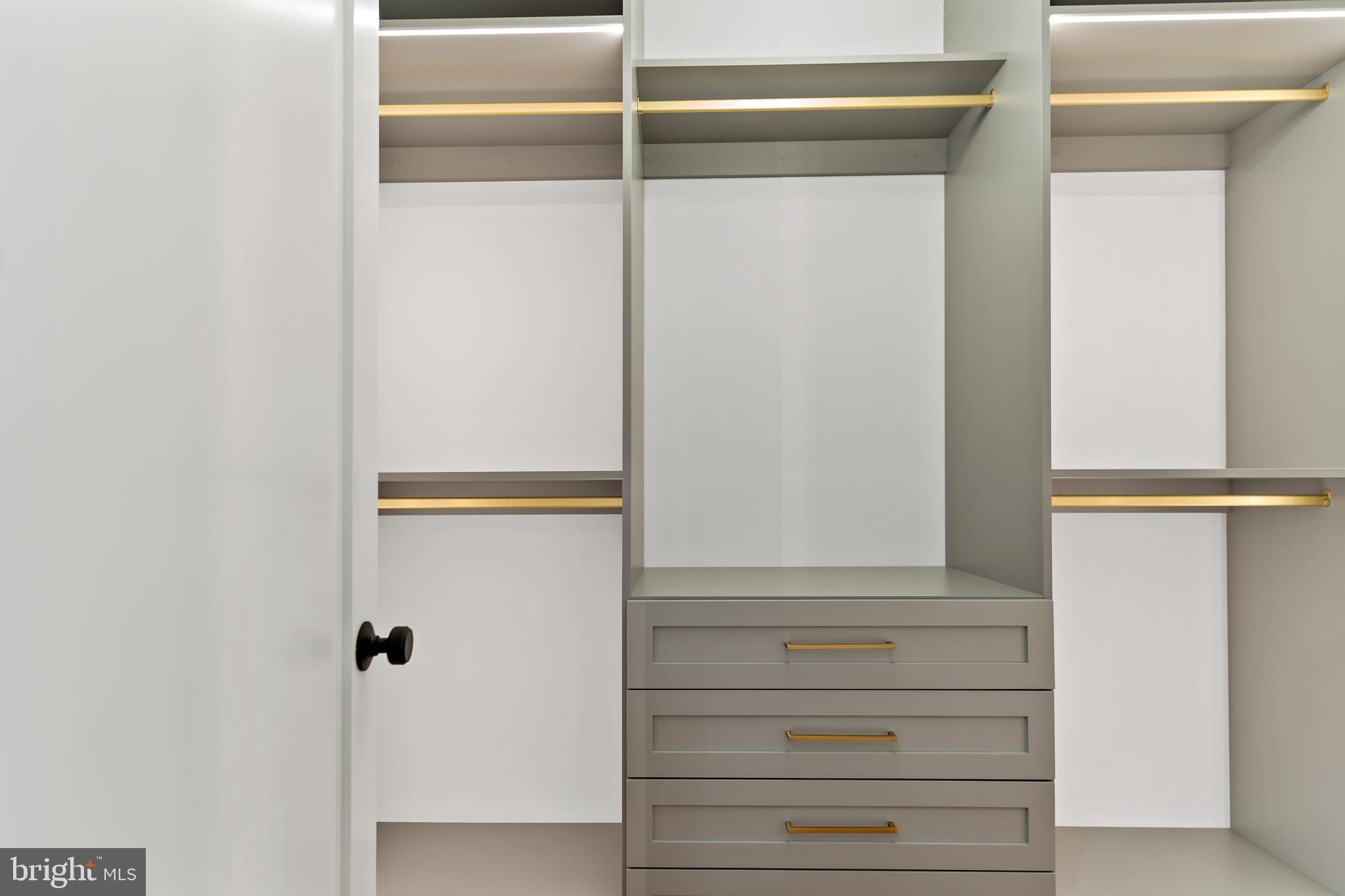 BATTERY PARK HILLS - Residential