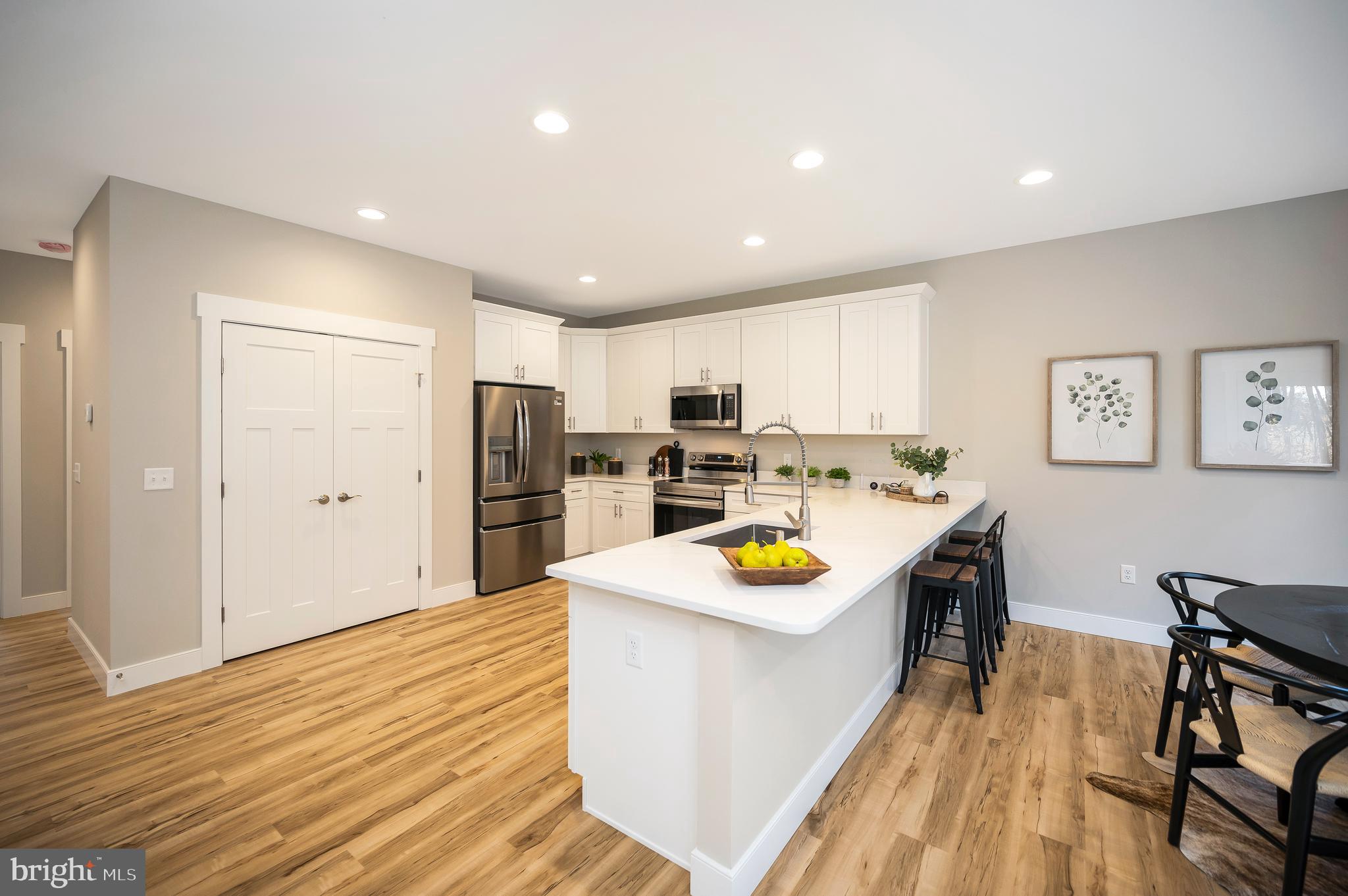 MILL RUN - Residential