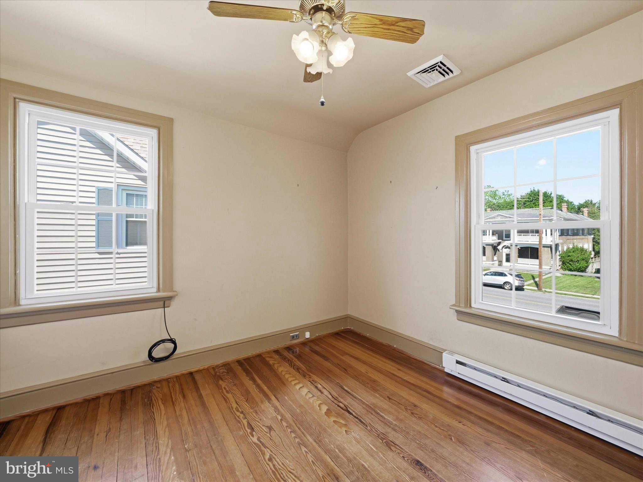 NORTH END - Residential