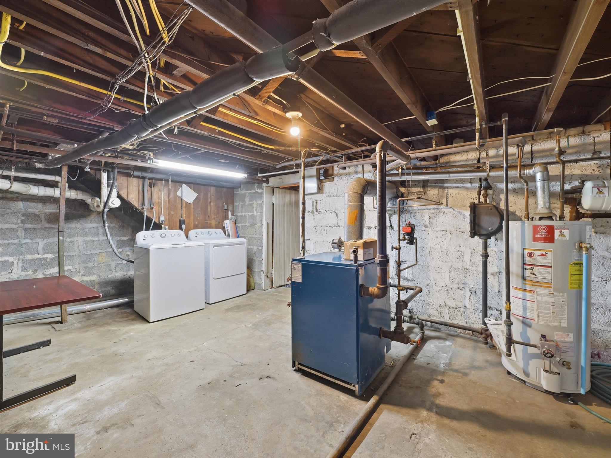 NORTH END - Residential