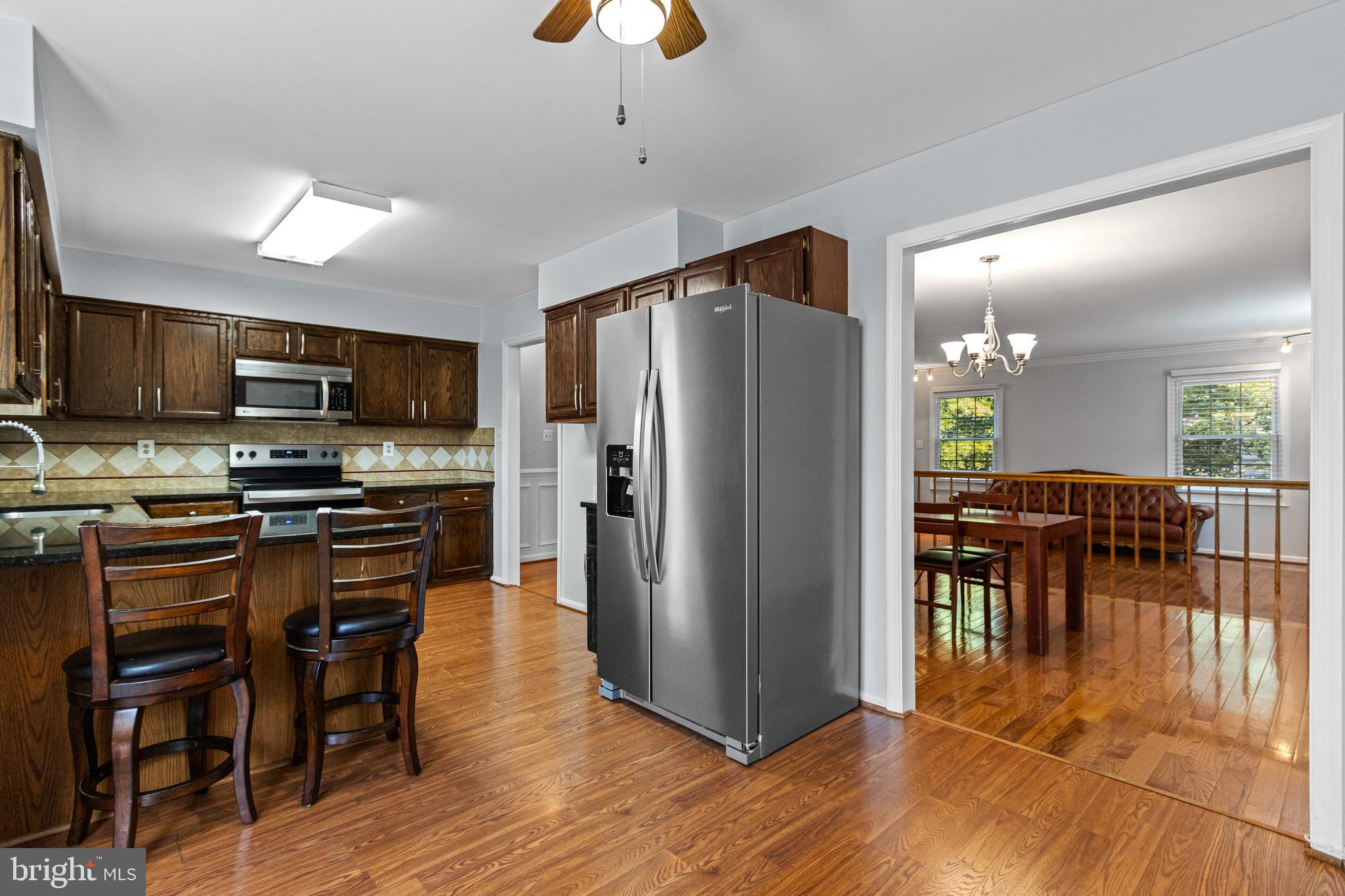 WOODED GLEN - Residential