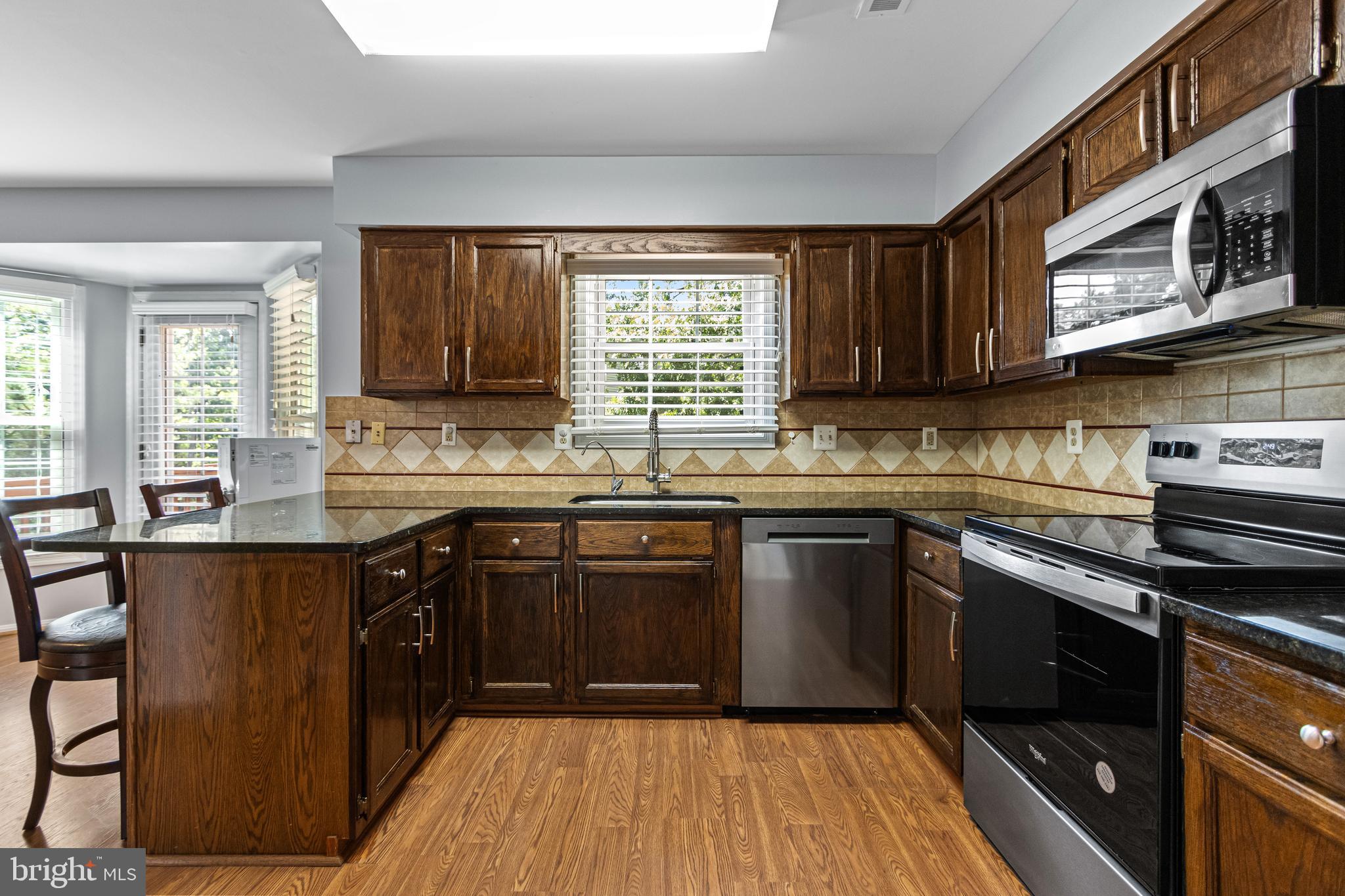 WOODED GLEN - Residential