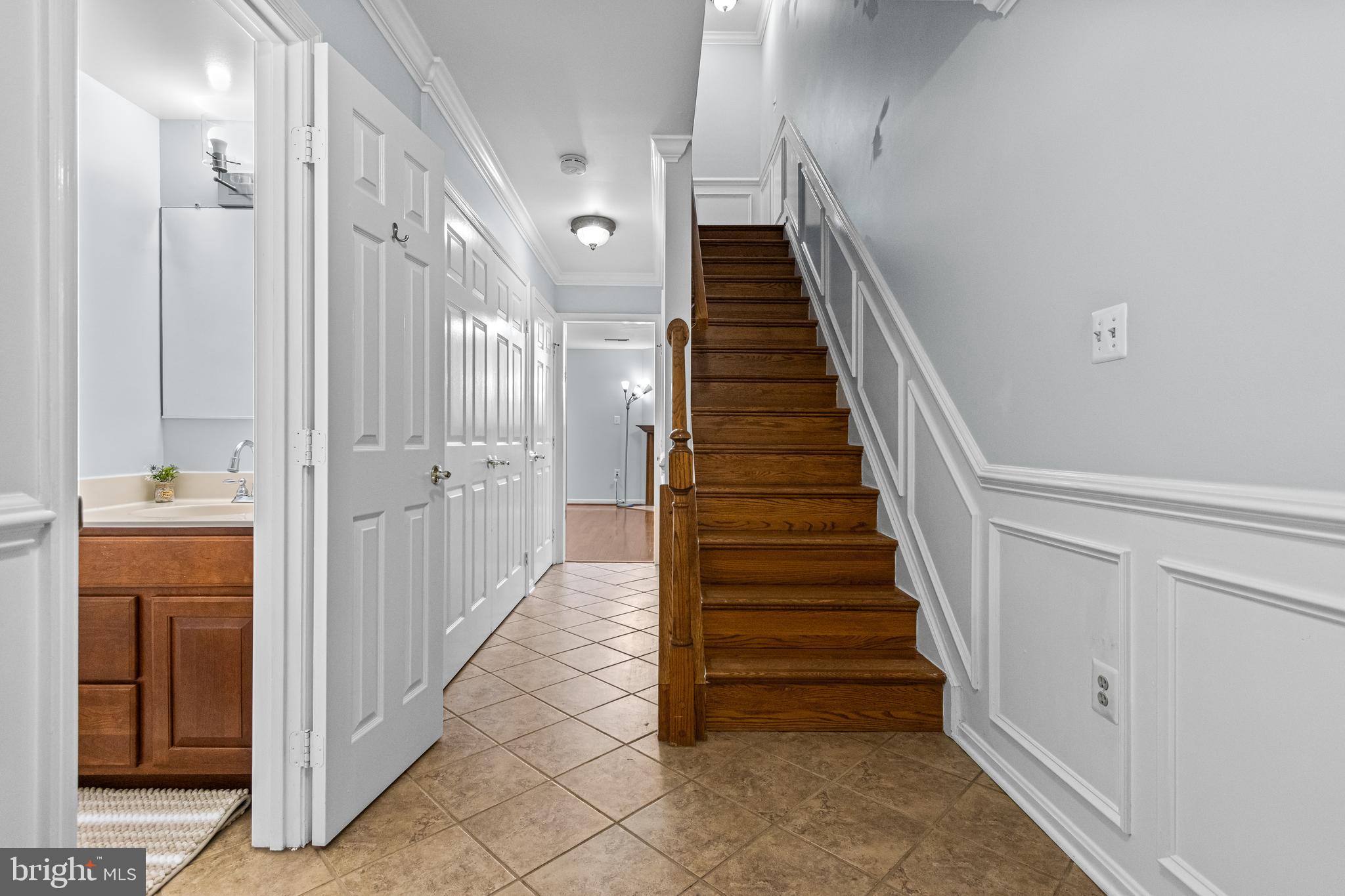 WOODED GLEN - Residential