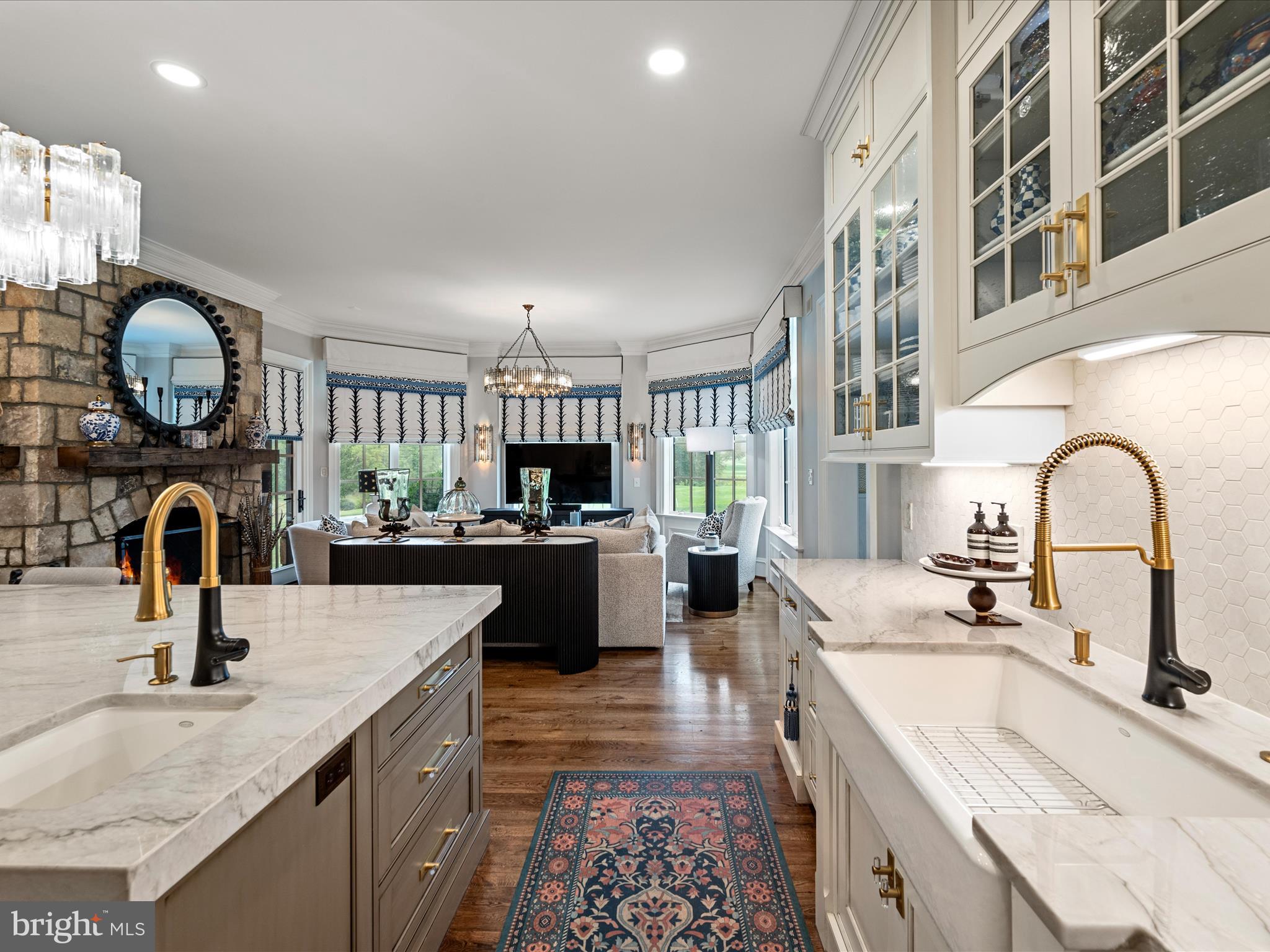 CREIGHTON FARMS - Residential