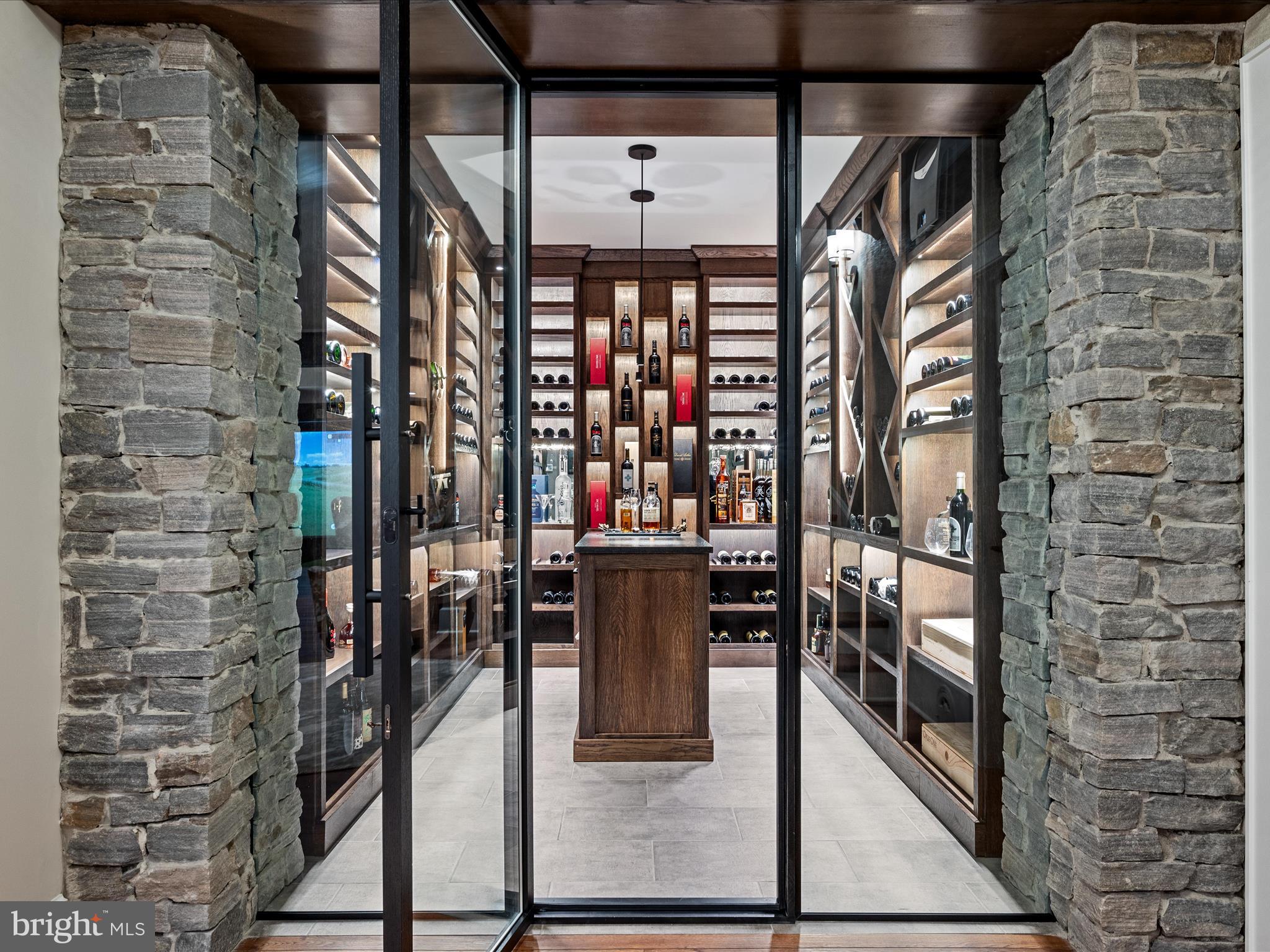 CREIGHTON FARMS - Residential