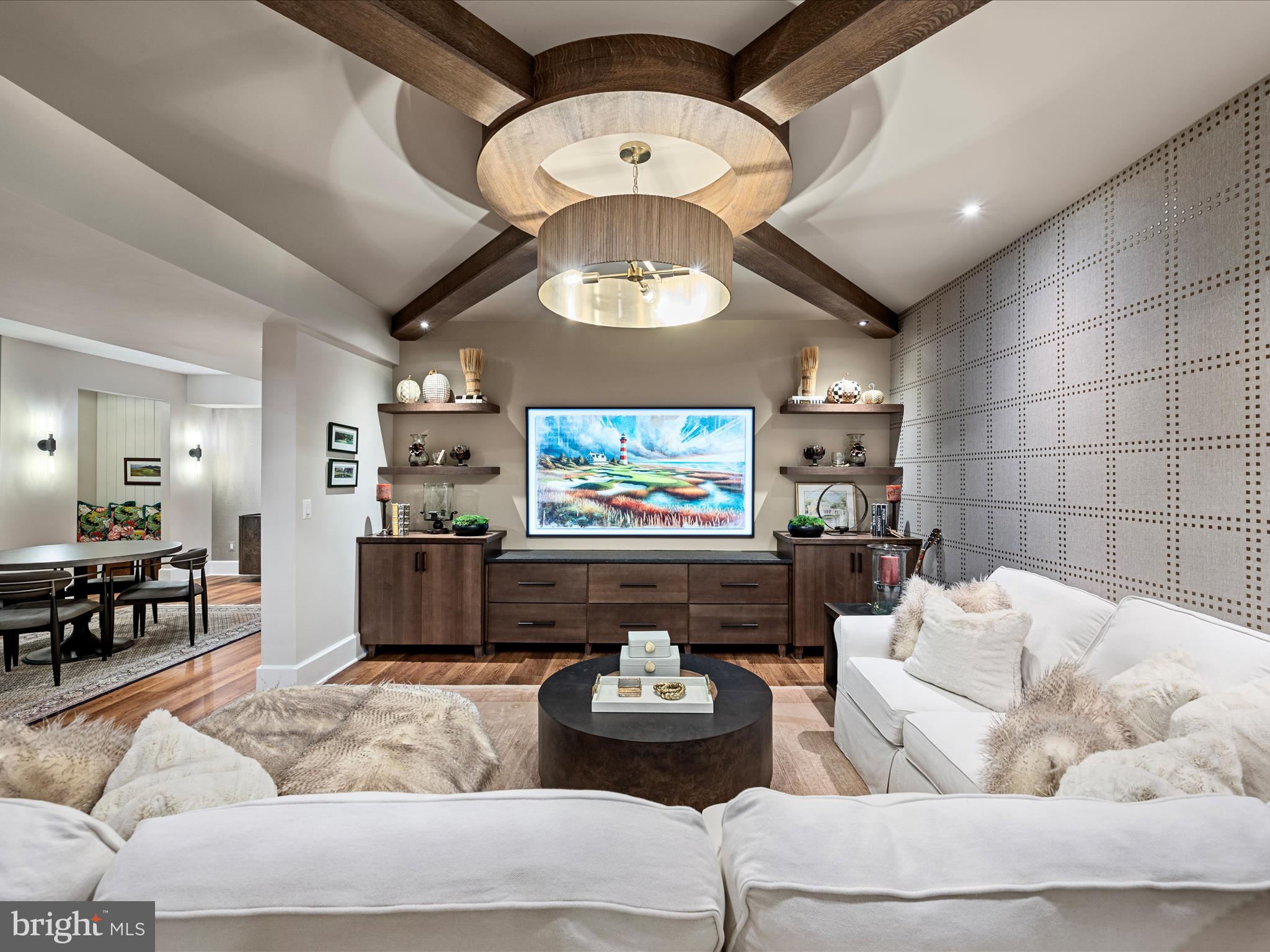 CREIGHTON FARMS - Residential