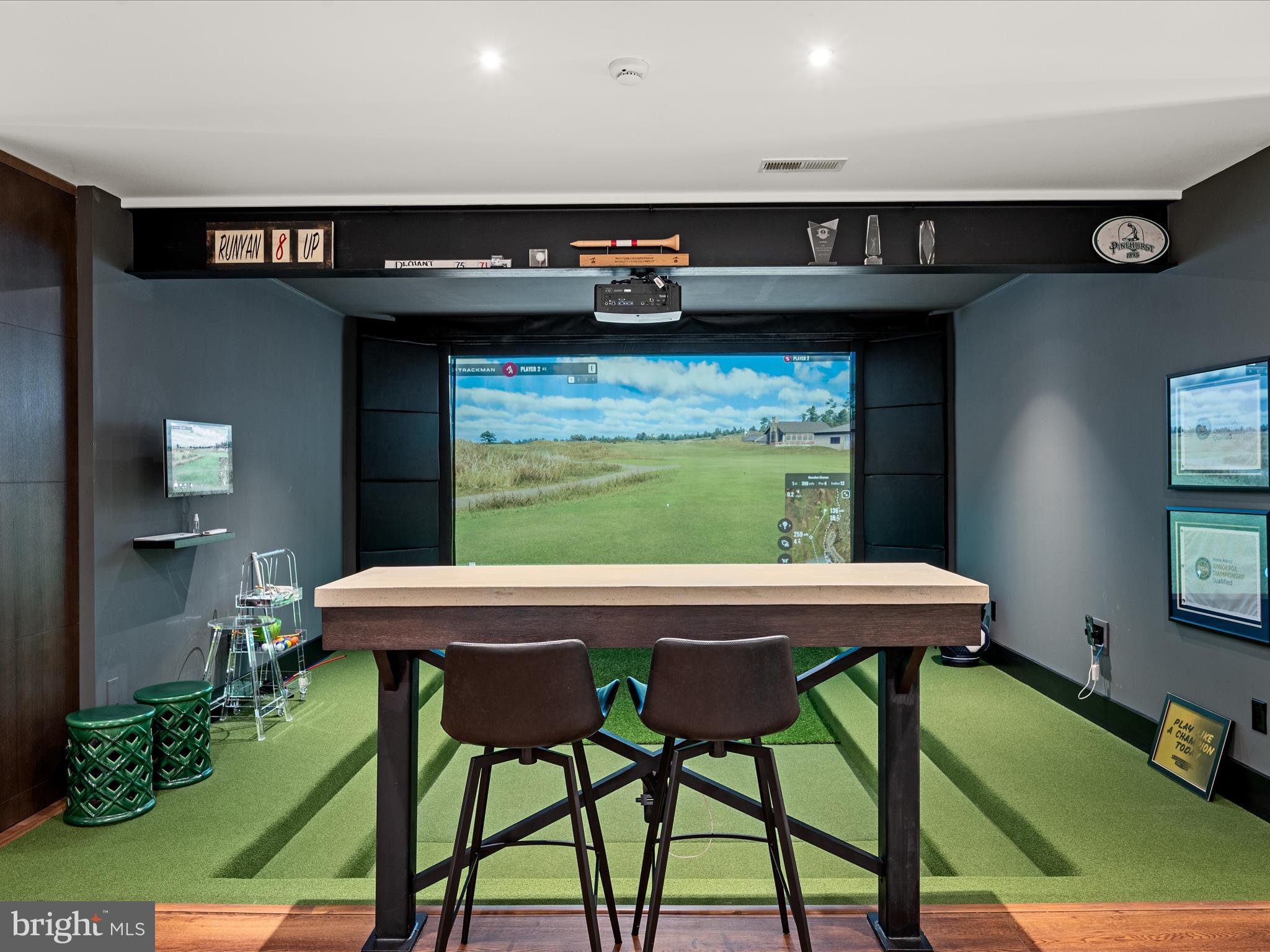 CREIGHTON FARMS - Residential