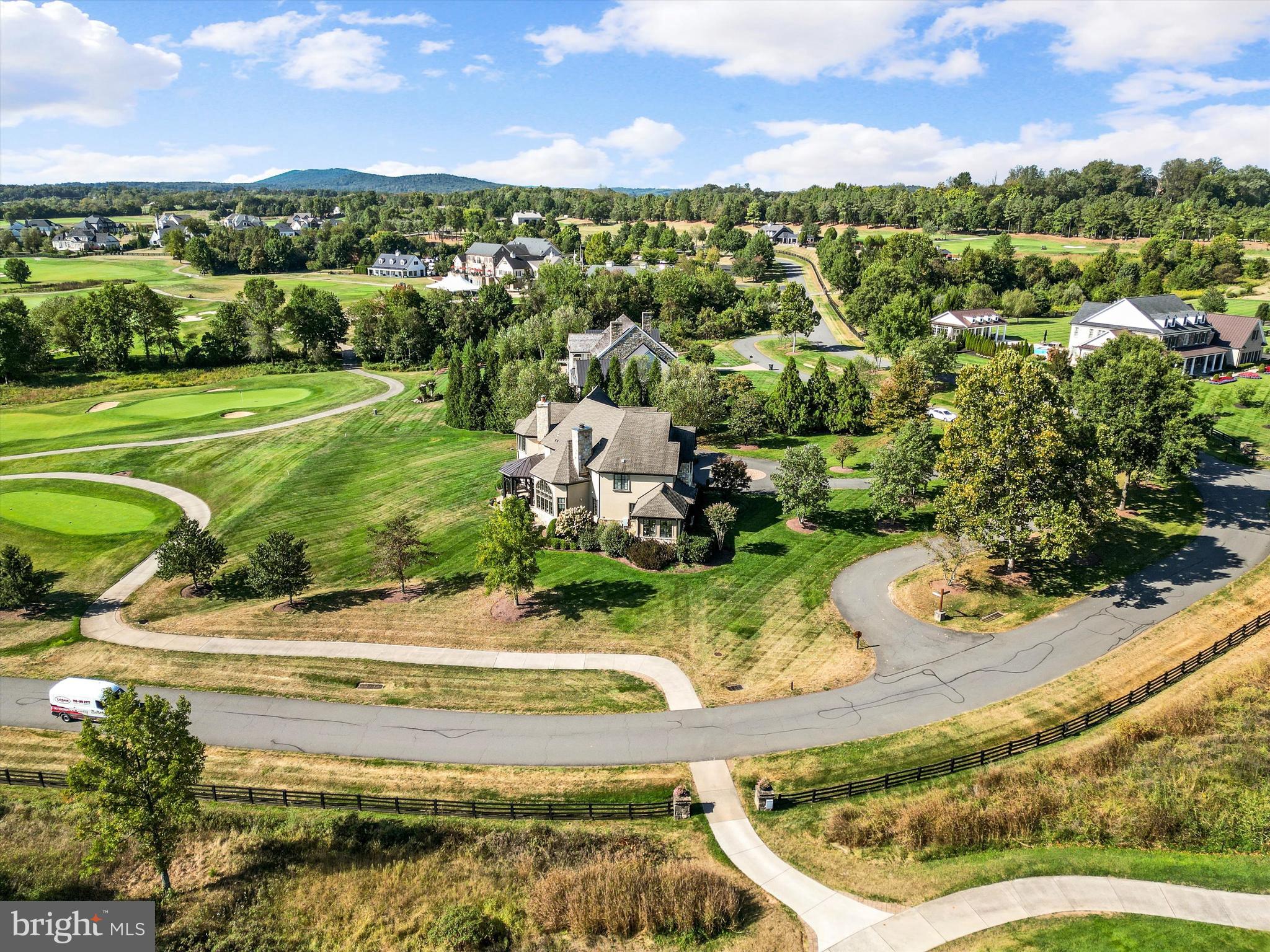 CREIGHTON FARMS - Residential