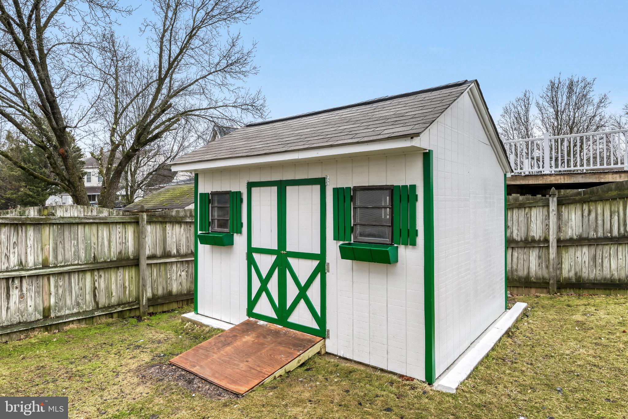 HANOVER WOODS - Residential