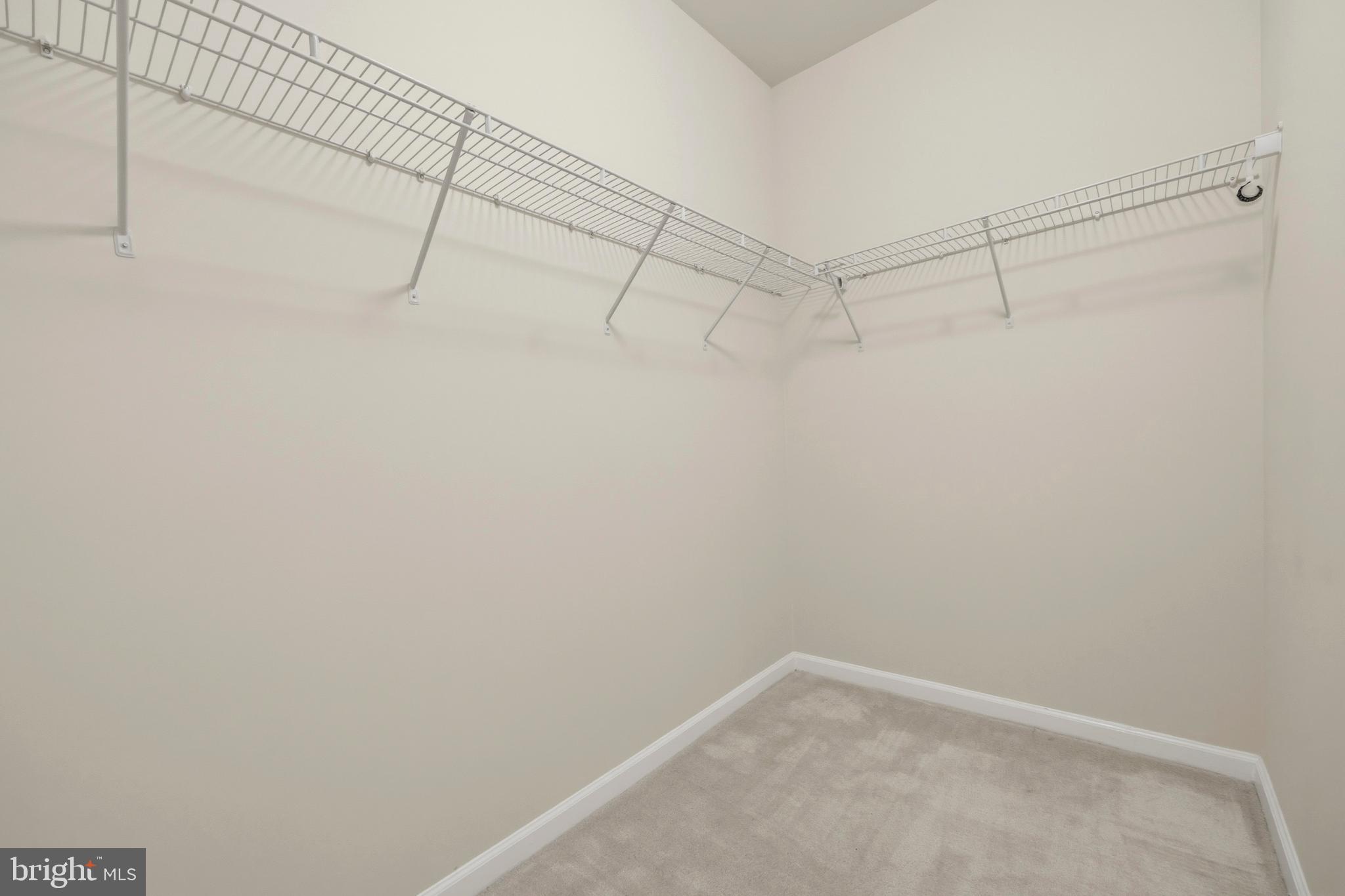 CARROLLS CREEK - Residential