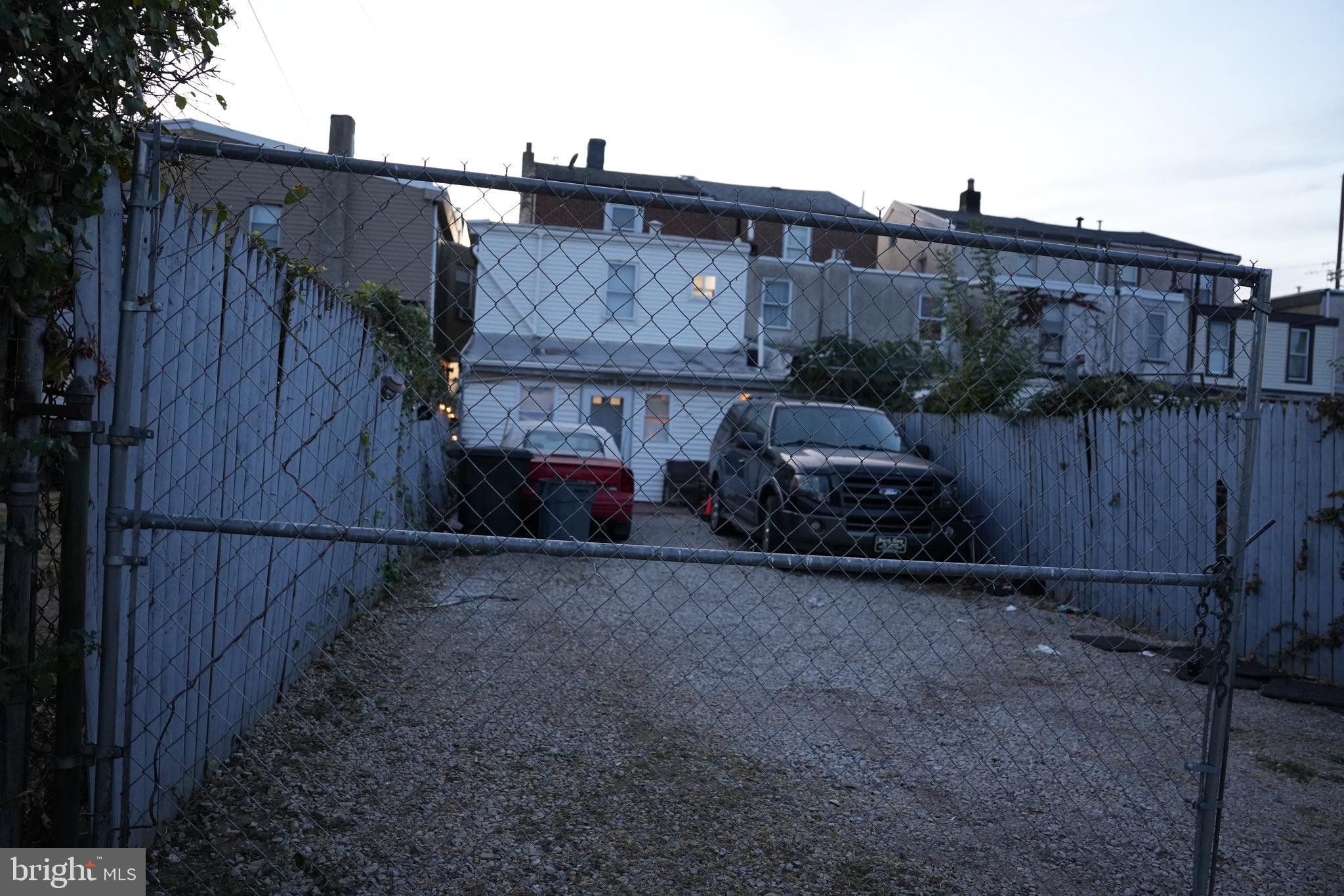 2233 BRIDGE STREET