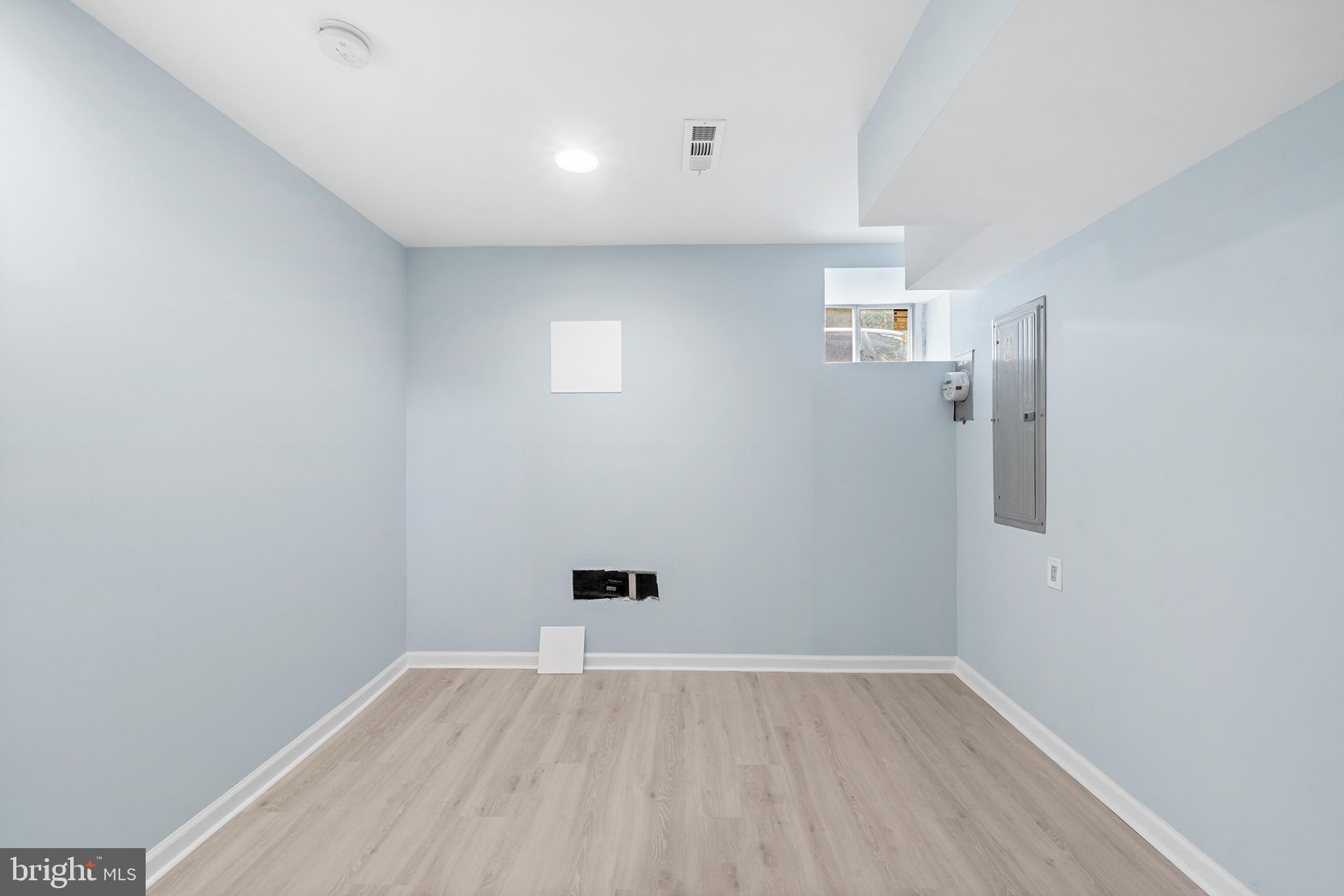 POINT BREEZE - Residential Lease