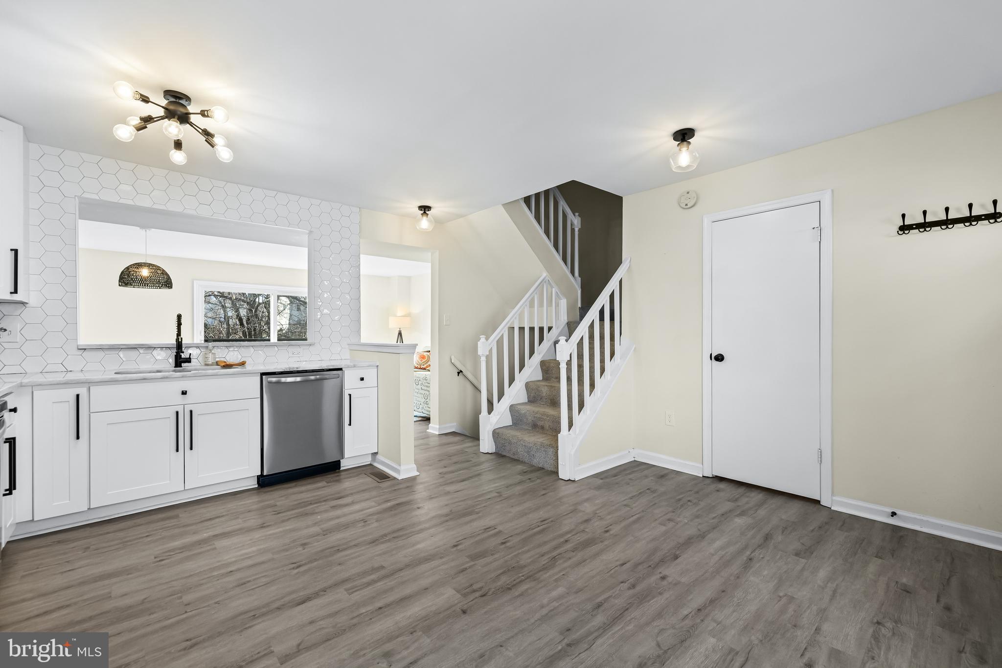 PINEDALE WOODS - Residential