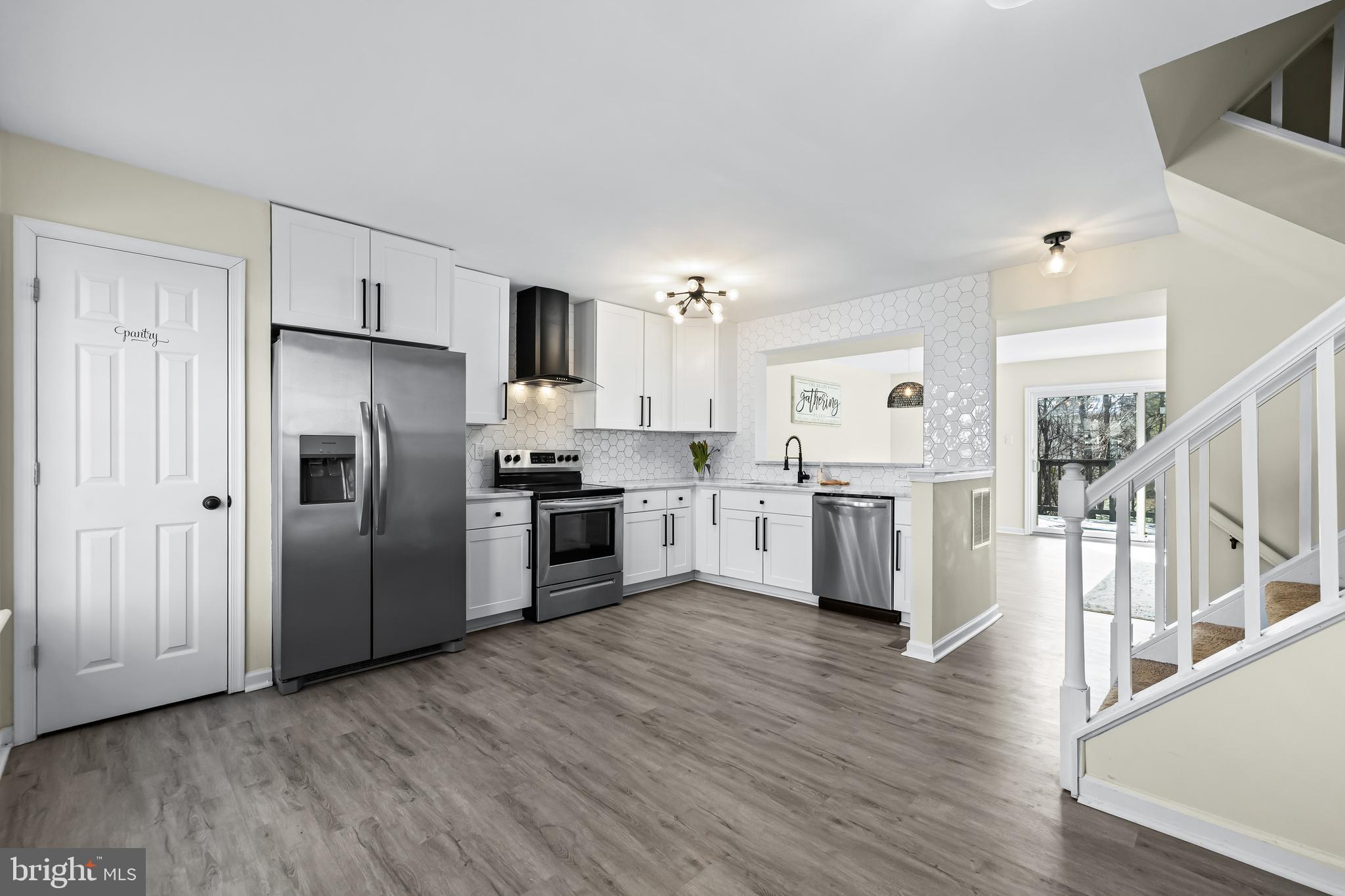 PINEDALE WOODS - Residential