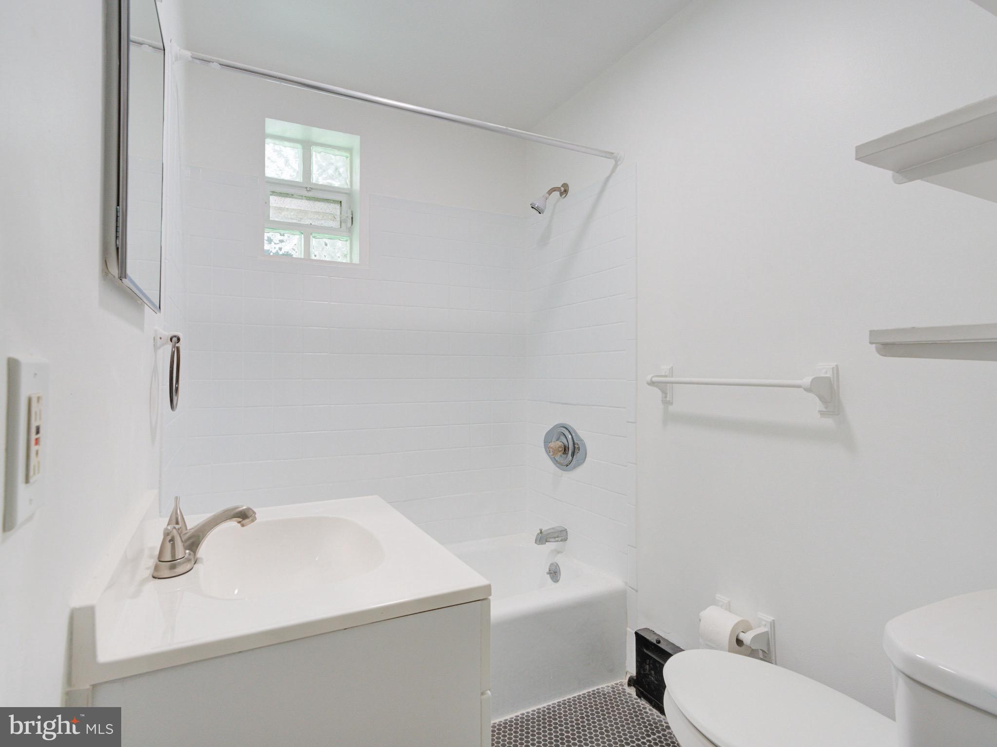 GERMANTOWN - Residential Lease