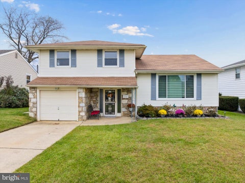 Photo of 9728 Portis Road, PHILADELPHIA, PA 19115 (MLS # PAPH2682730)