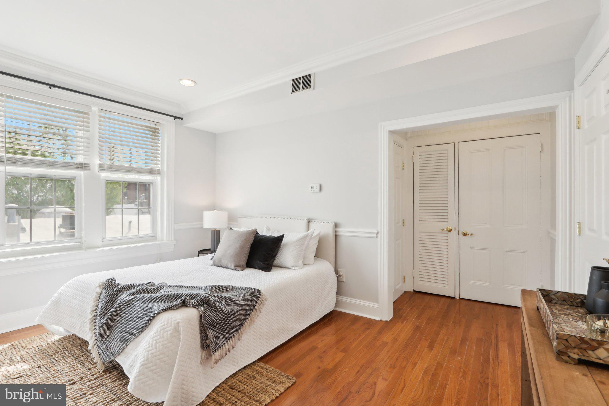 RITTENHOUSE SQUARE - Residential