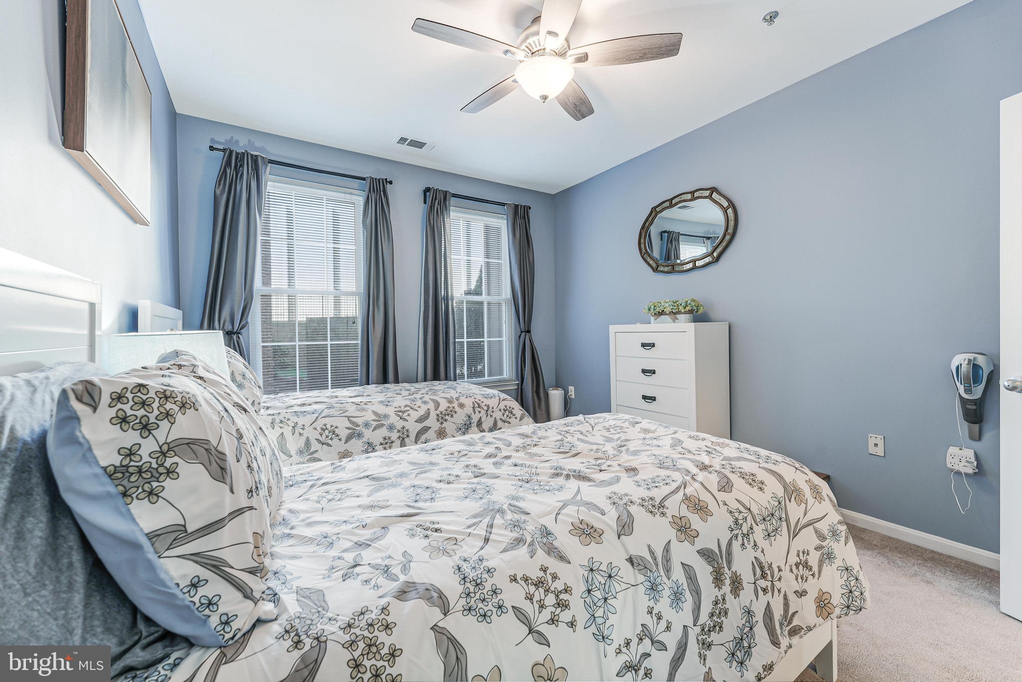 GROVE AT ARLINGTON - Residential