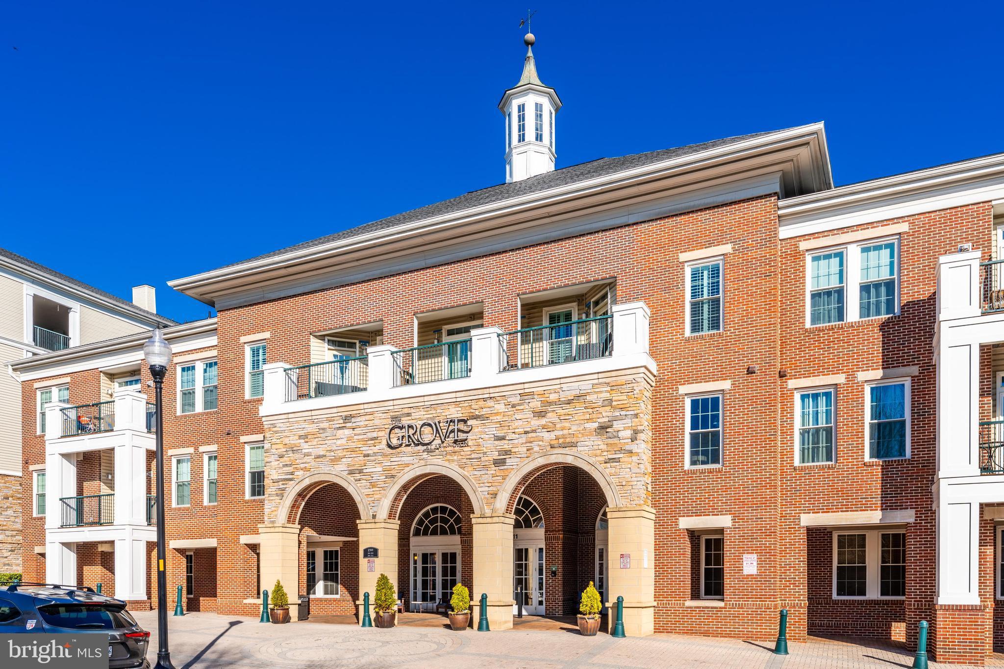 GROVE AT ARLINGTON - Residential