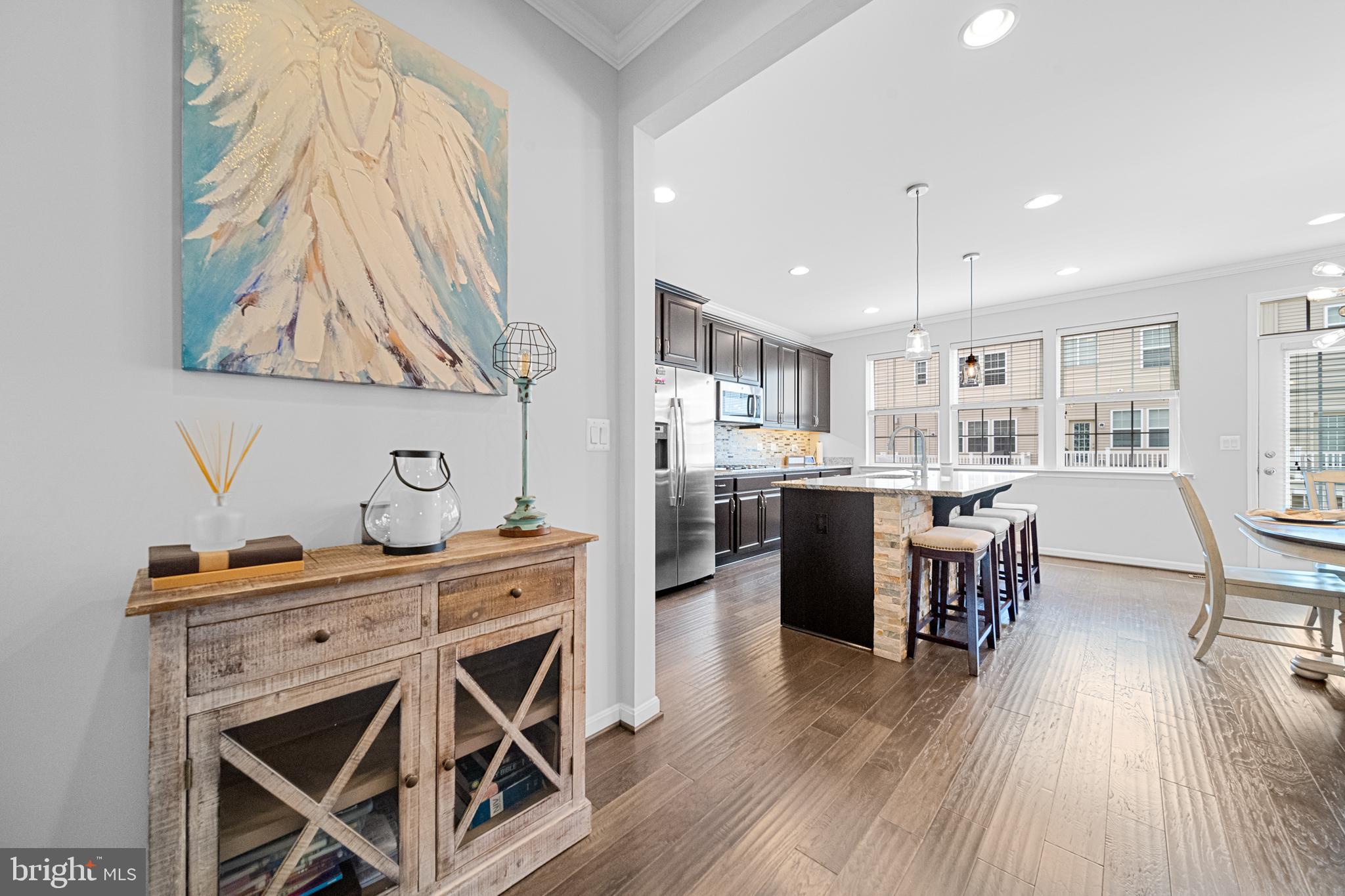 MADISON CRESCENT - Residential