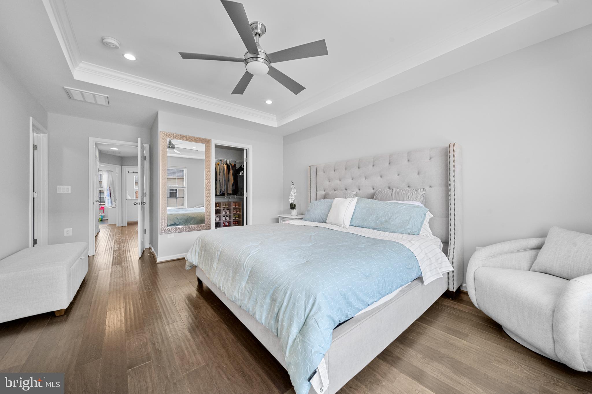 MADISON CRESCENT - Residential