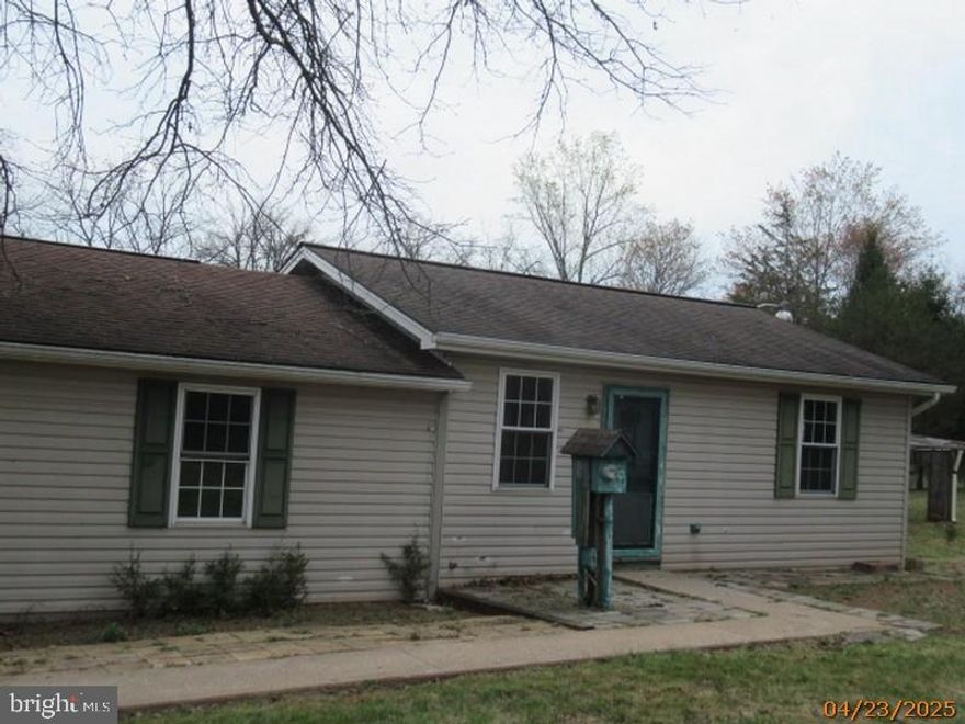 Looking for peace and quiet? Beautiful country setting surrounded by farmland. Picture yourself living in this rural setting. Ranch home is situated on 7.57 acres with 2 bedrooms, 2 full baths and family room. Plenty of space for your outdoor play and watching all the wildlife.

"Highest and best offer" has been requested by the seller for the property located at 140 MOUNT TOP ROAD, DILLSBURG PA 17019.

The seller is currently in a multiple offer scenario related to the Buyer/Property Address listed above 
and you are receiving this message as a result of a request for the Buyer's highest and best offer.

Should the Buyer choose to participate in submitting their highest and best offer, the deadline to do 
so is 5/13/2025 11:59:00 PM Mountain Time.