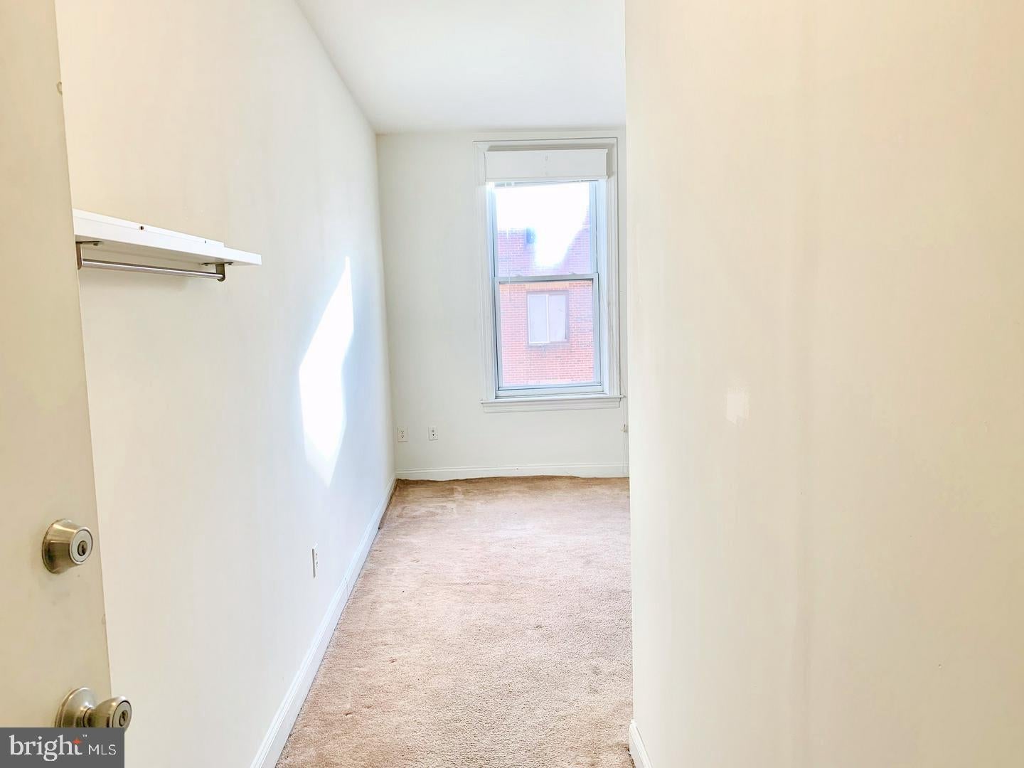 1211 LOCUST STREET 2F